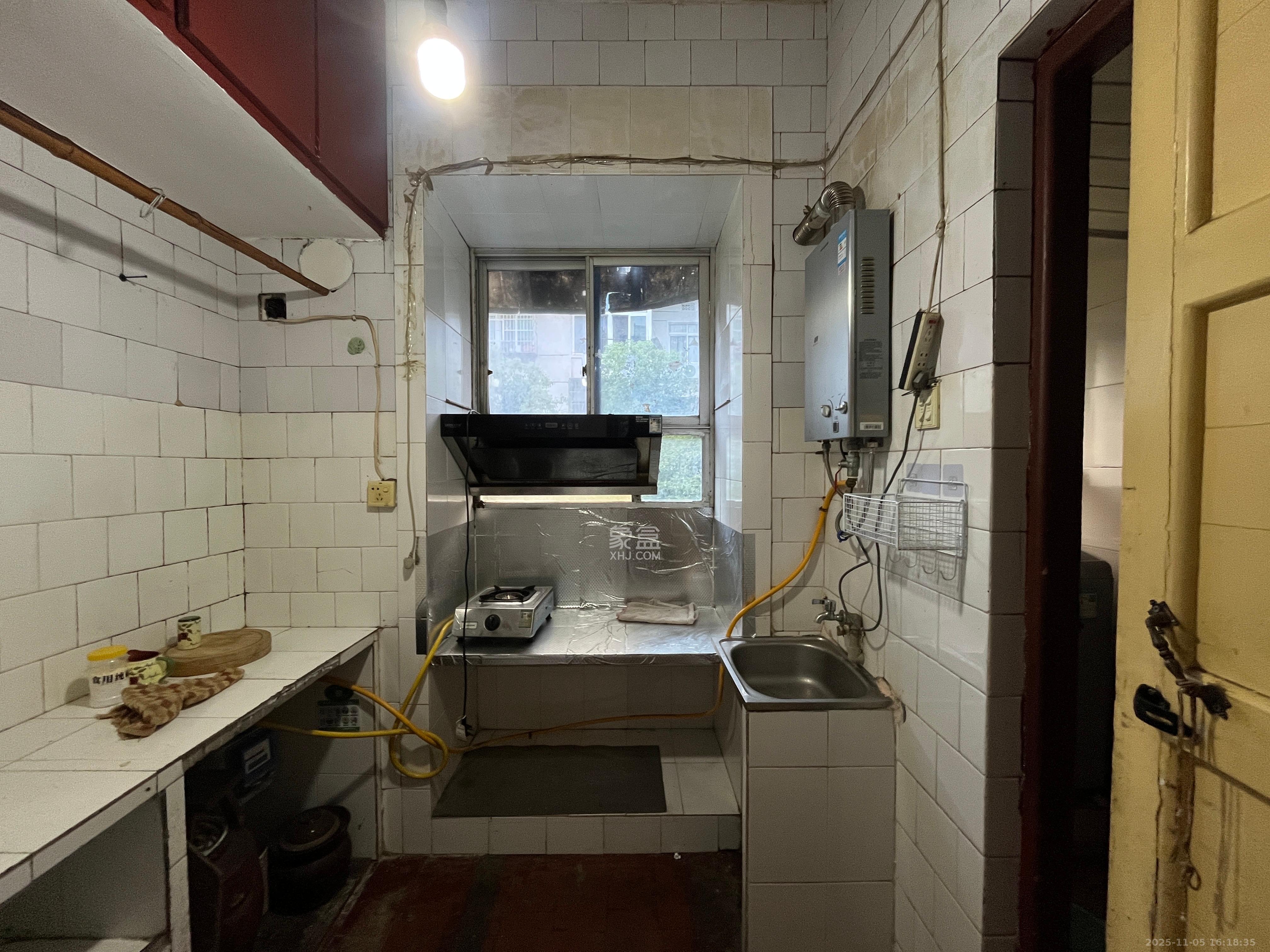 长重机械厂宿舍 2室1厅1卫 1200.0元/月 长重机械厂宿舍 2室1厅1卫 1200.0元/月室内图