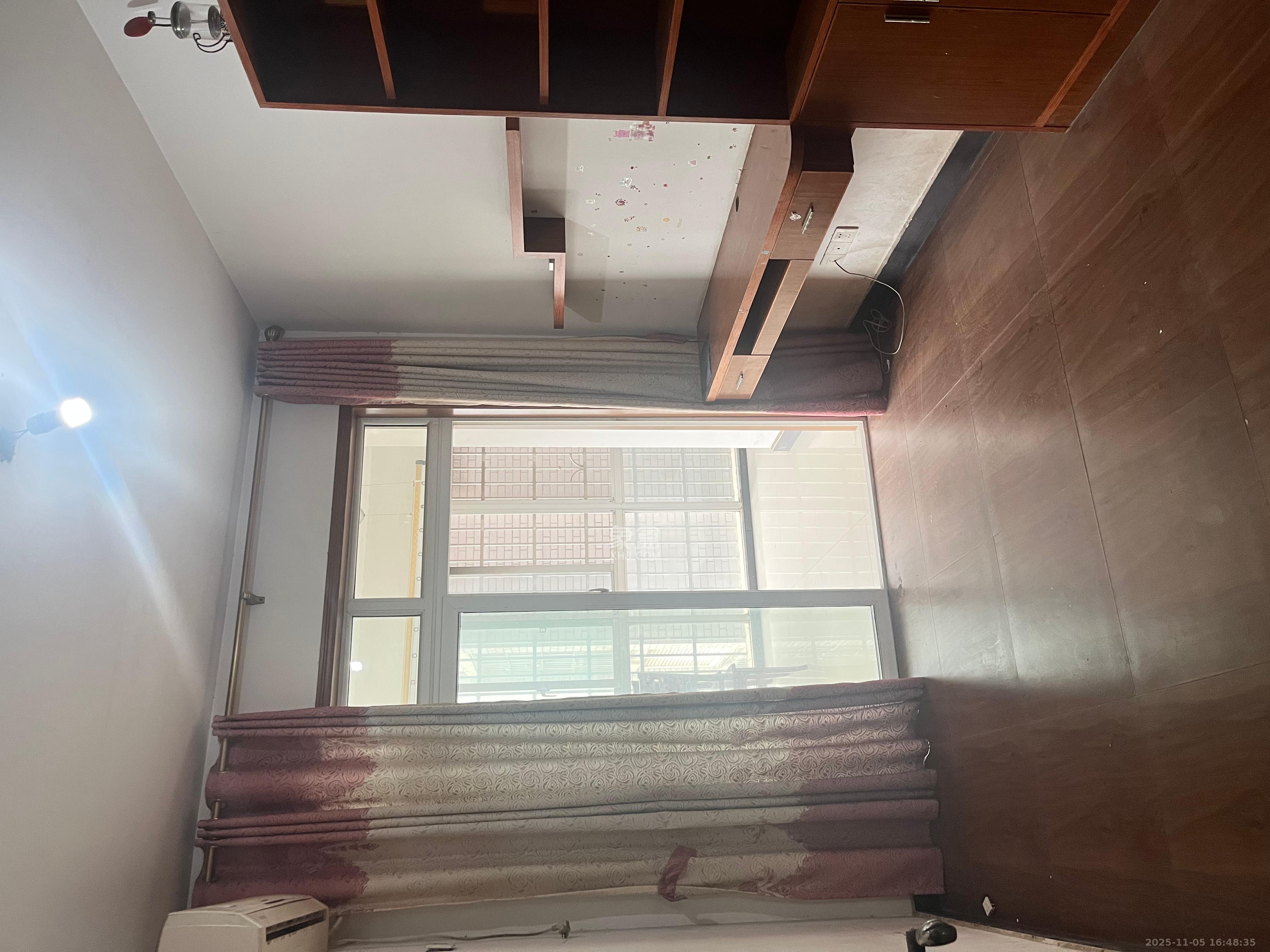 增辉凯旋帝景  4室2厅2卫    2500.0元/月室内图