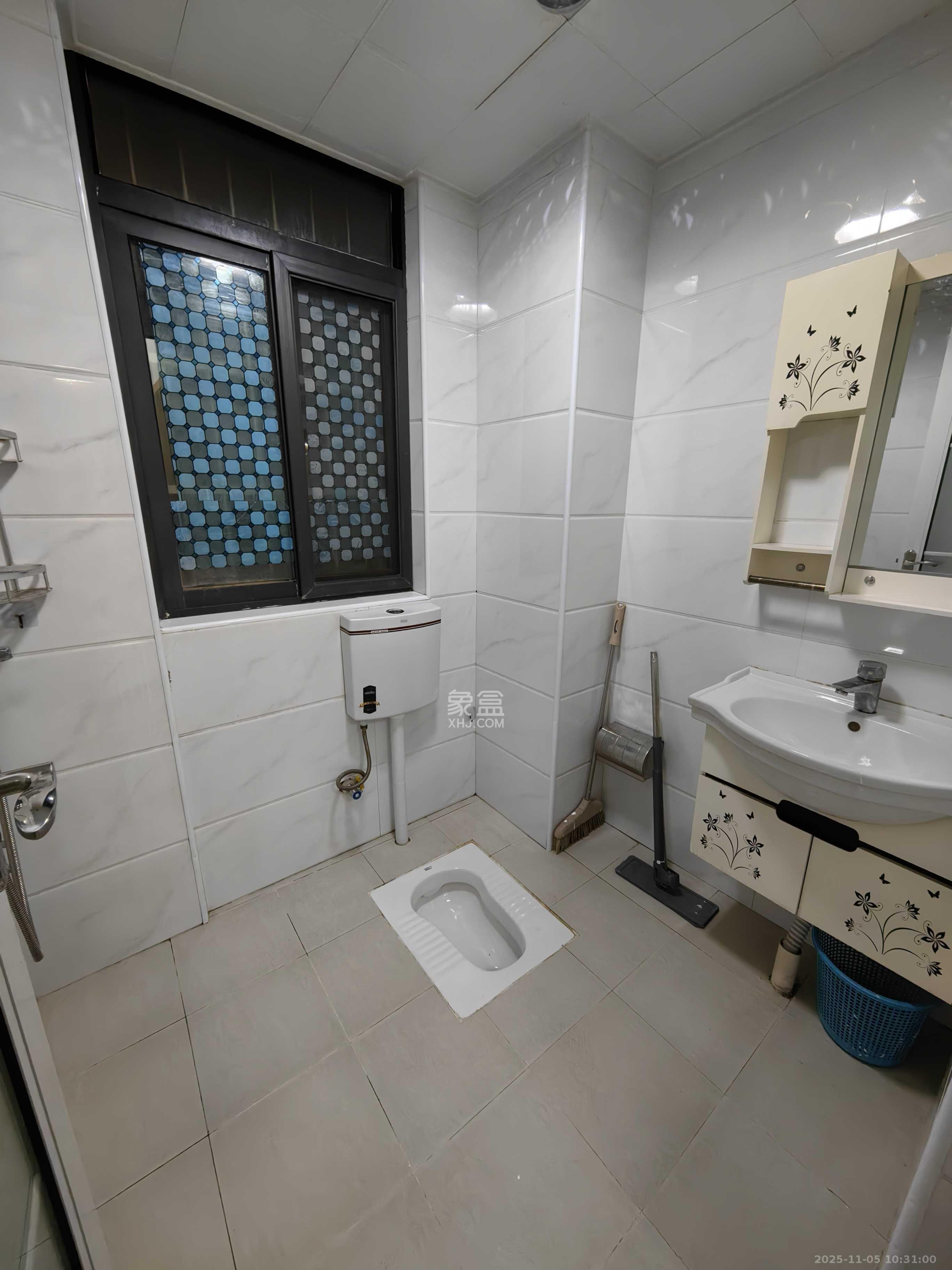 景塘家园  3室2厅1卫    1900.0元/月室内图