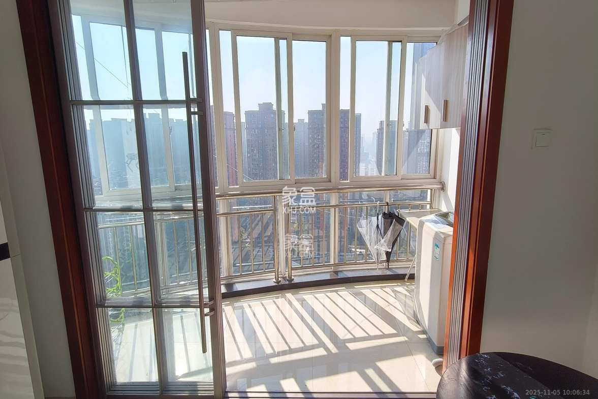 新芙蓉之都 2室2厅1卫 2300.0元/月 新芙蓉之都 2室2厅1卫 2300.0元/月室内图