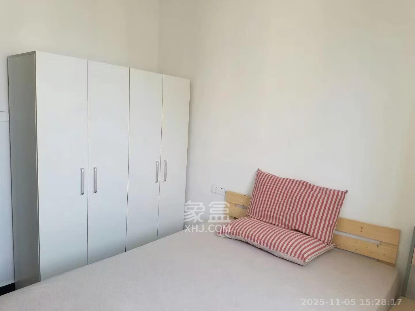 谷山乐园三期  3室2厅1卫    1999.0元/月室内图