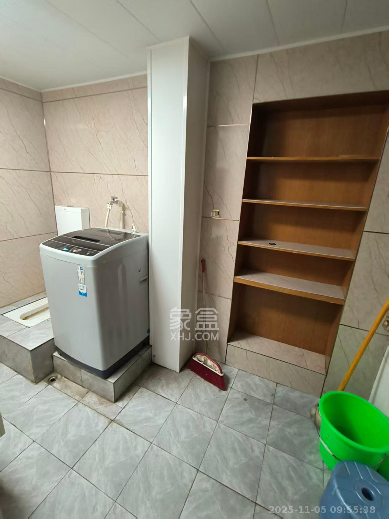 城市花园 2室1厅1卫 2100.0元/月 城市花园 2室1厅1卫 2100.0元/月室内图