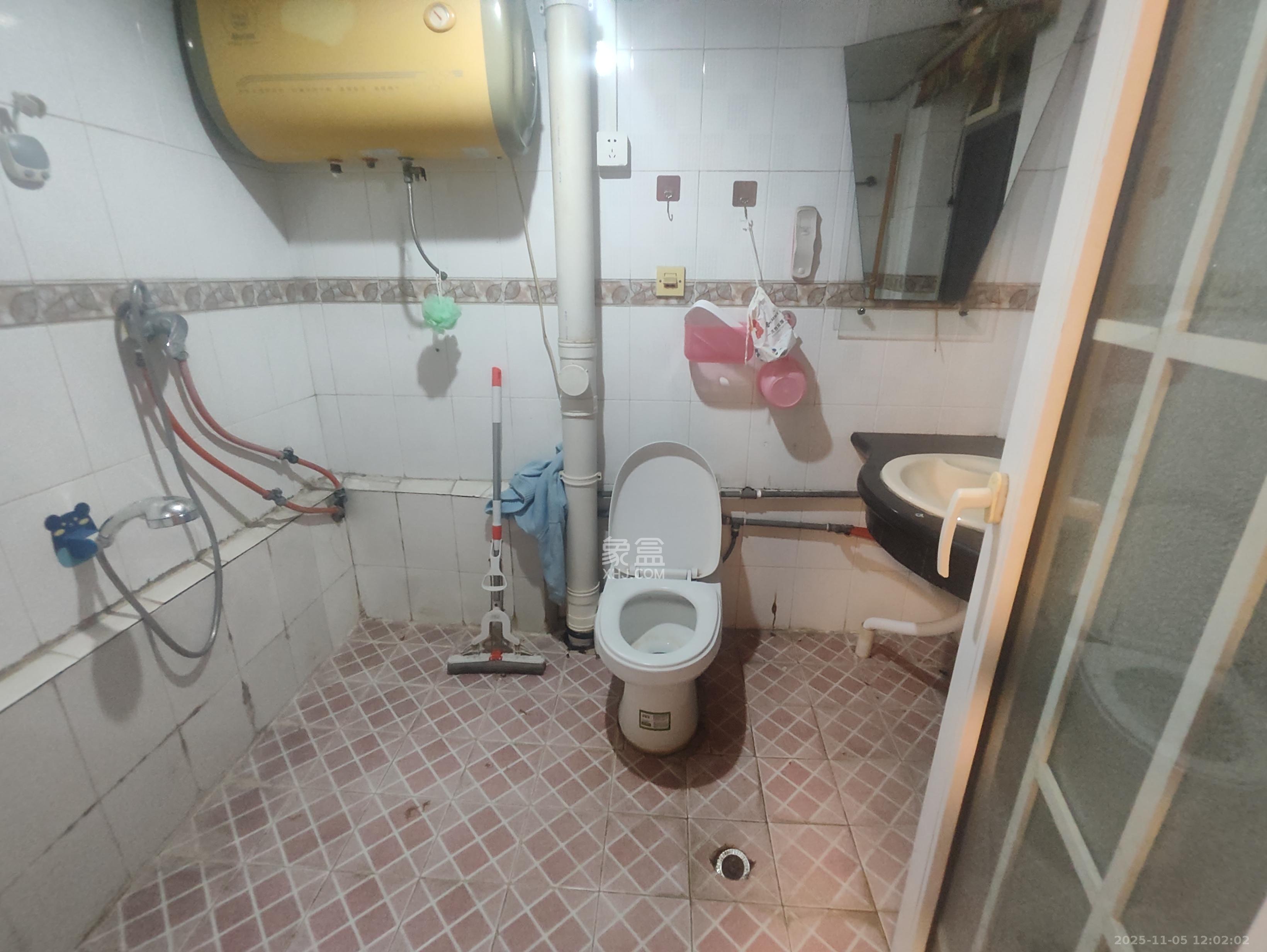 金昌花园  3室2厅1卫    1800.0元/月室内图