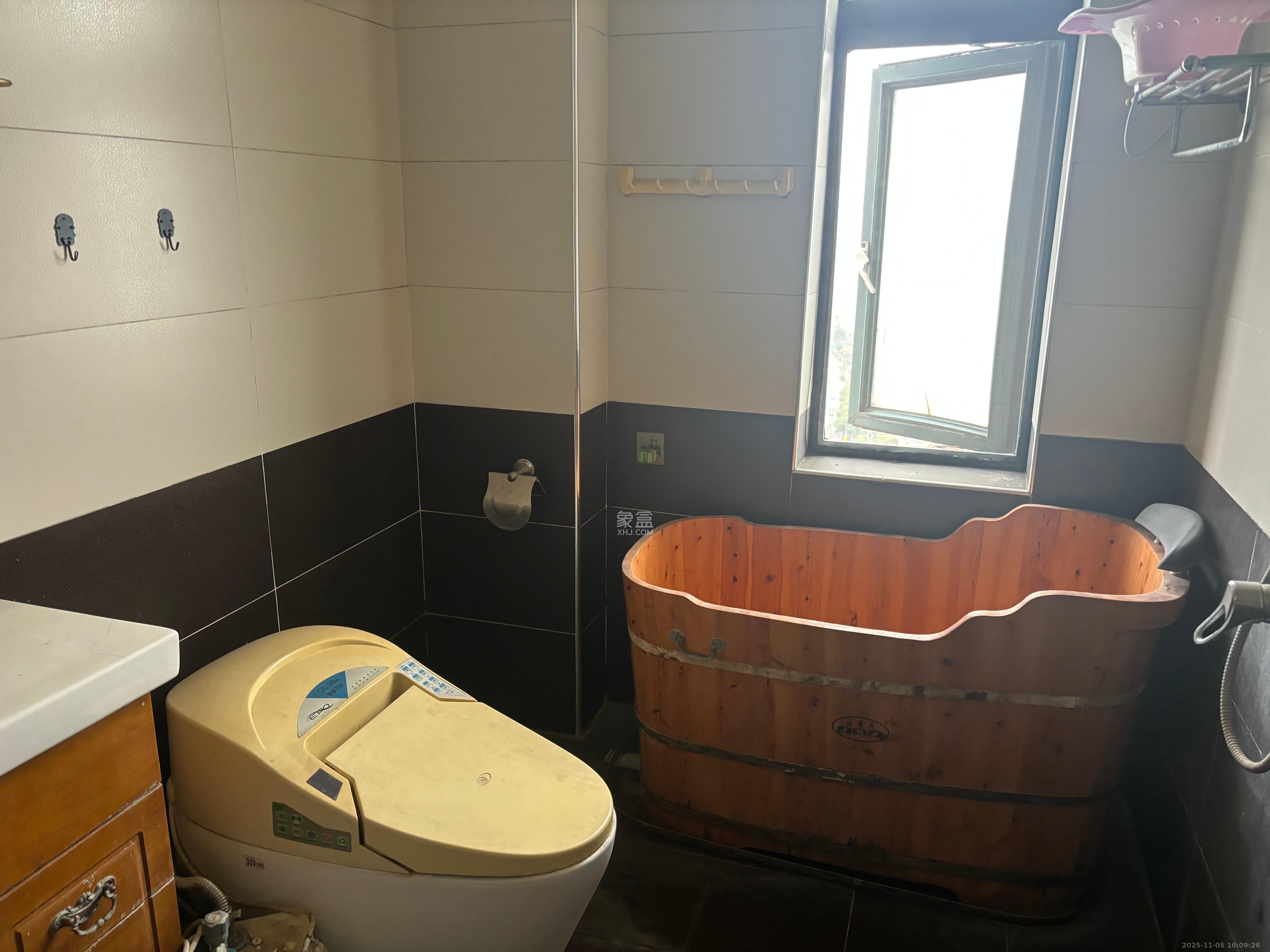 高鑫麓城 3室2厅2卫 2800.0元/月 高鑫麓城 3室2厅2卫 2800.0元/月室内图