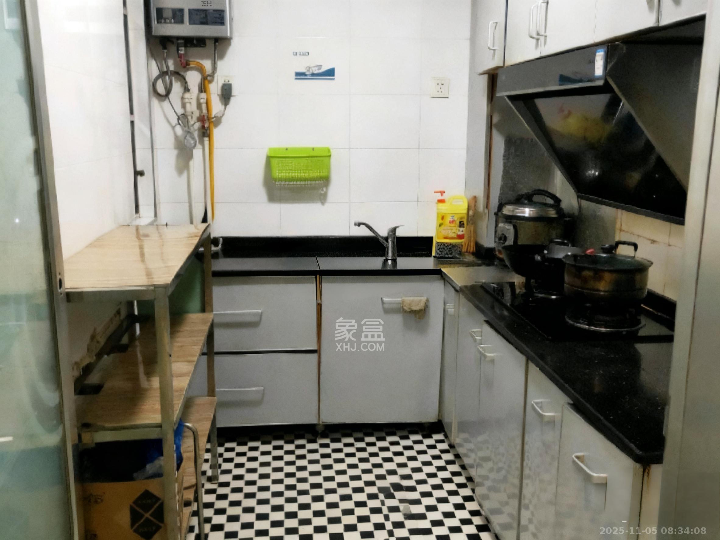 水岸天际（一期、二期）  2室2厅1卫    1900.0元/月室内图