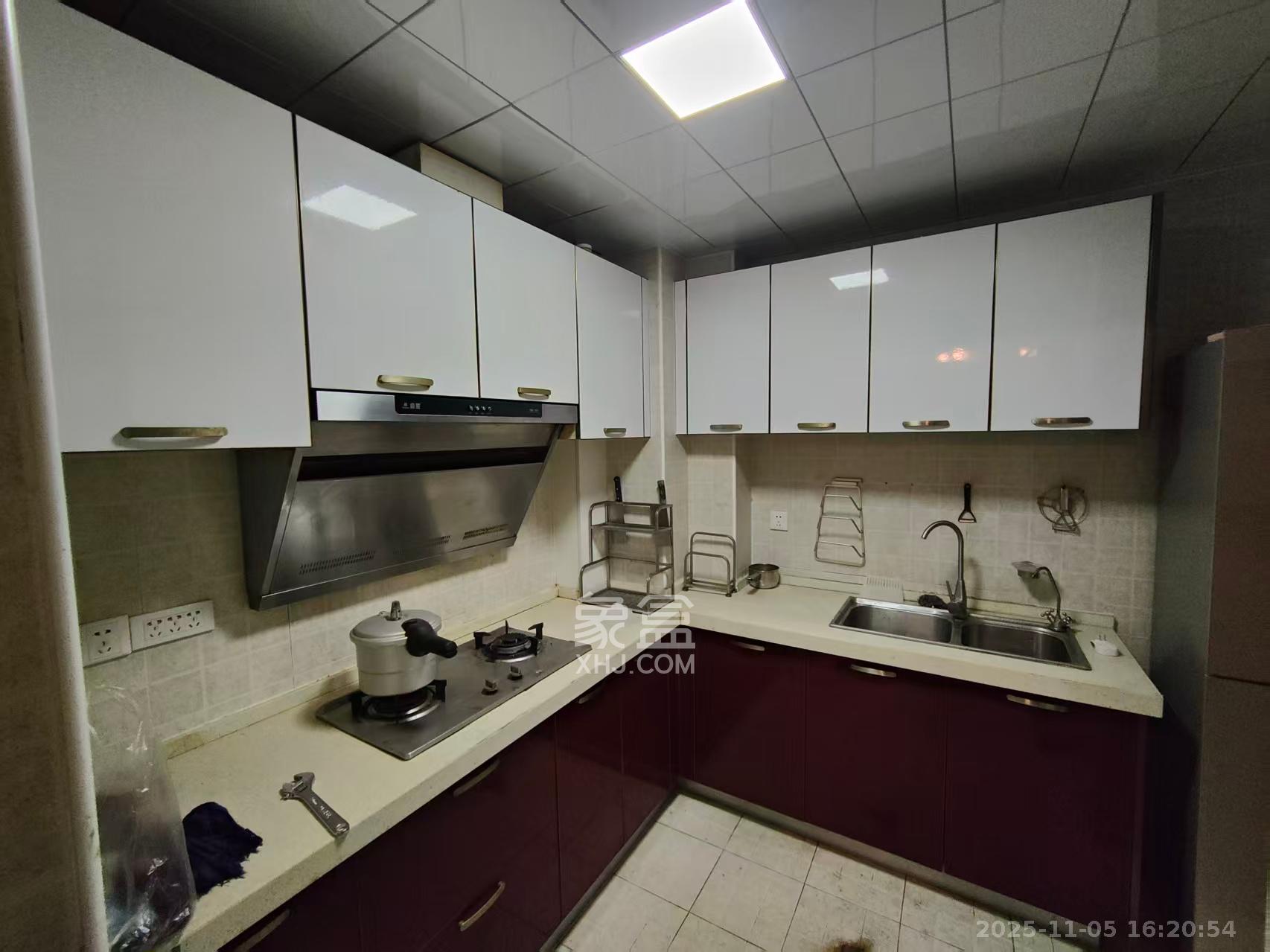 湘江雅颂居  2室2厅1卫    2200.0元/月室内图