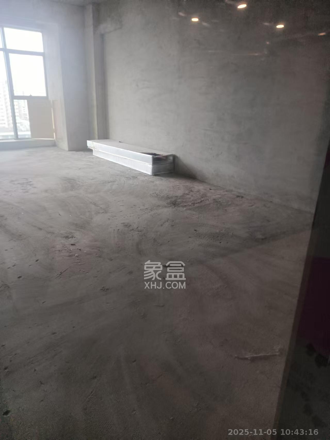 恒大金融广场   90.0㎡      3900.0元/月室内图