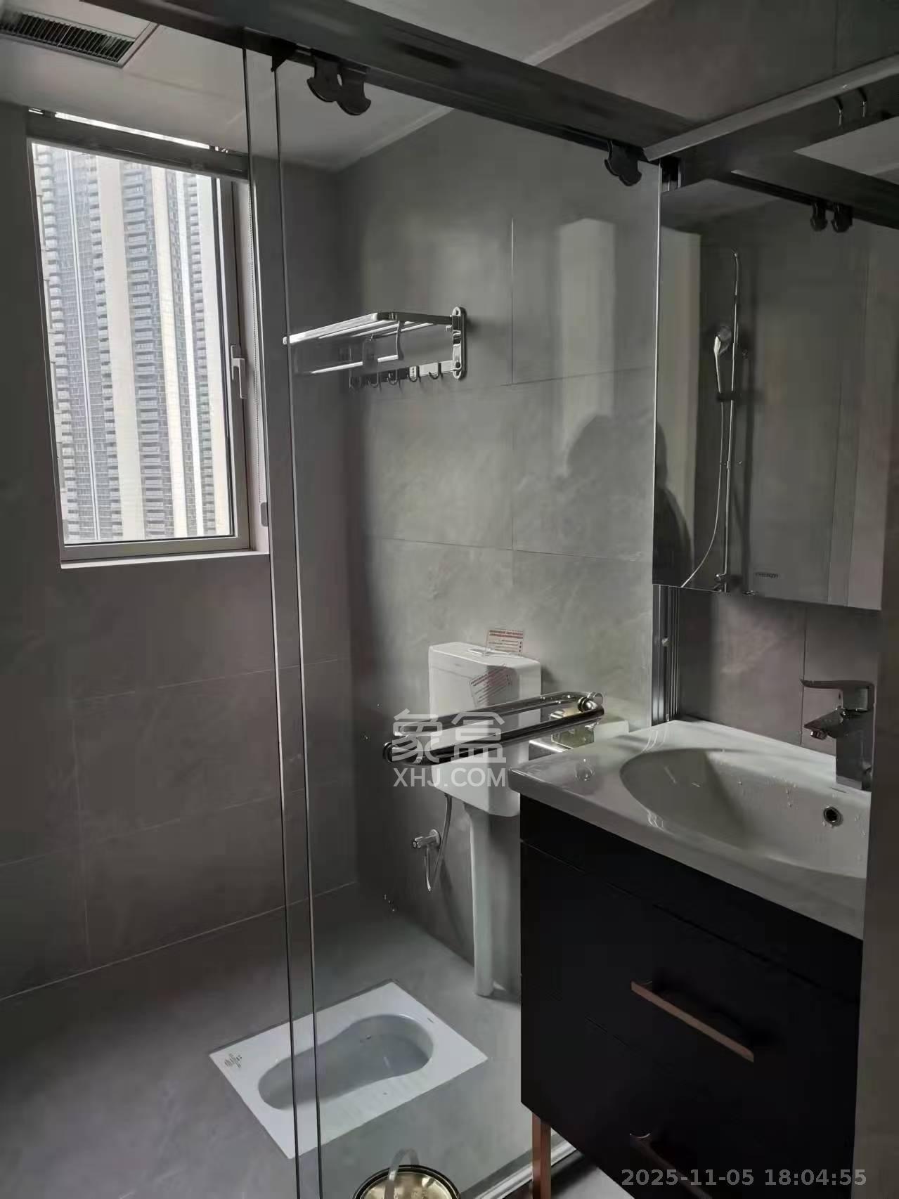 梅溪湖金茂湾  4室2厅2卫    5000.0元/月室内图