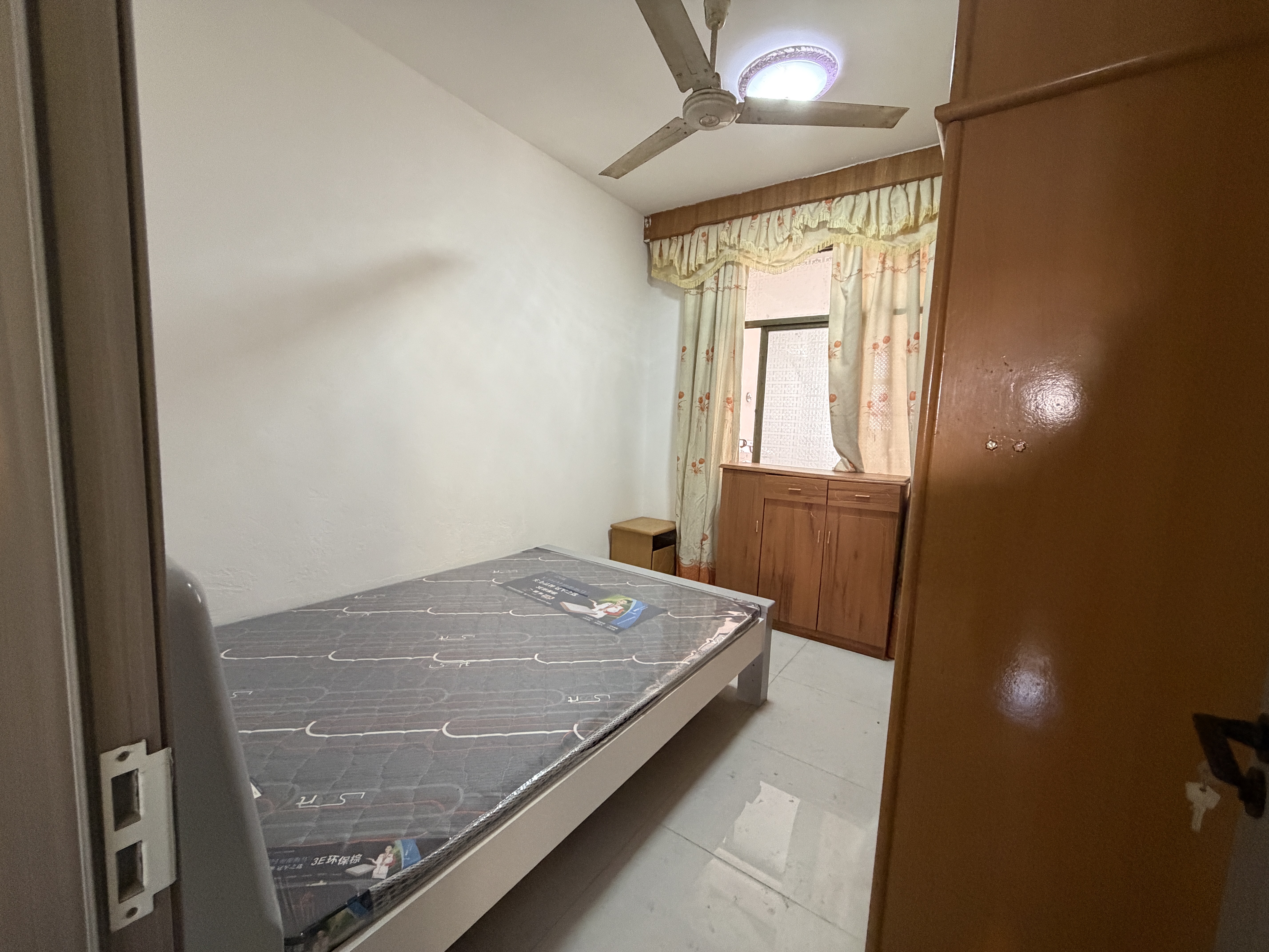 华达机械厂 1室0厅0卫 700.0元/月 华达机械厂 1室0厅0卫 700.0元/月室内图