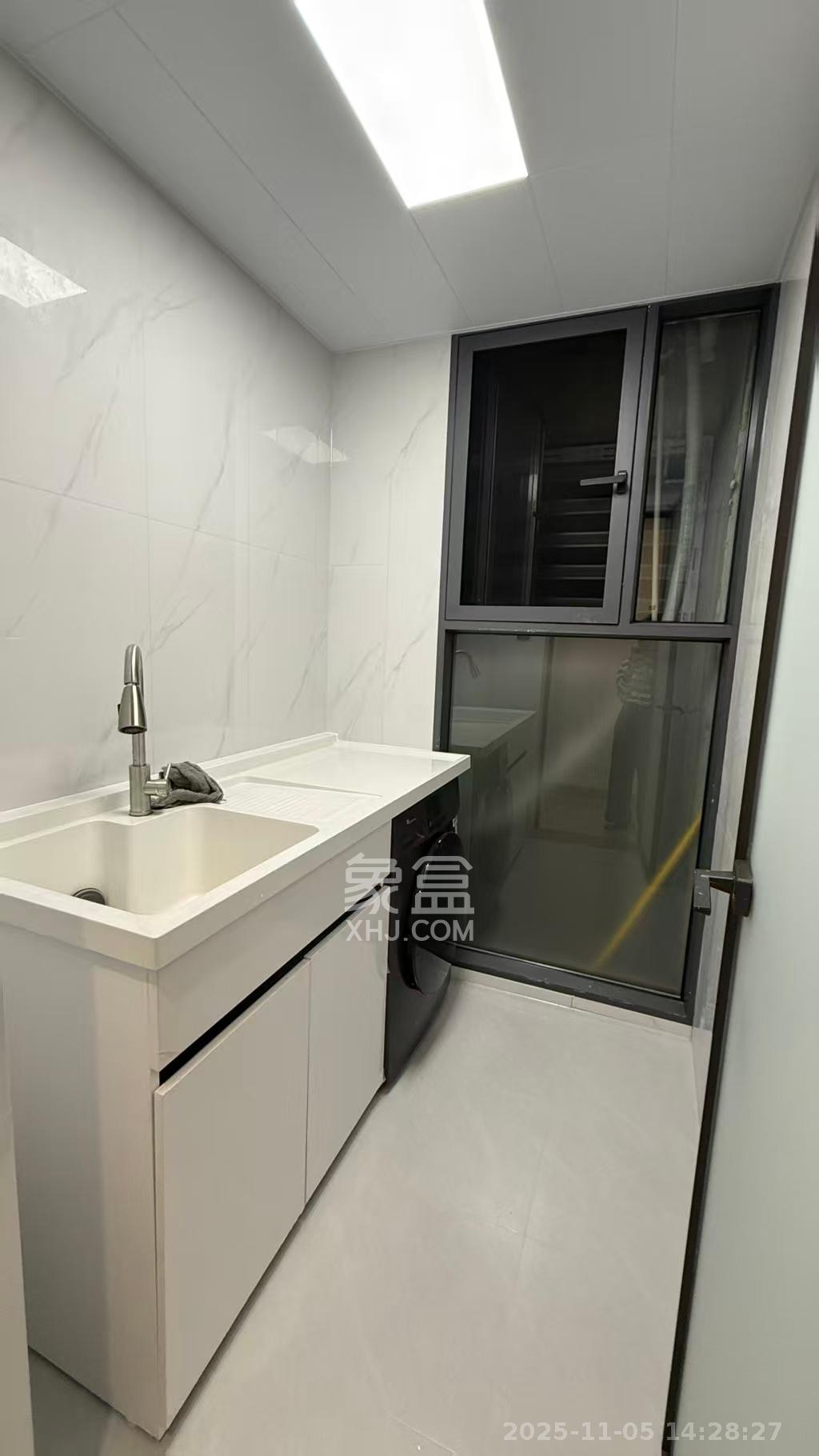 长沙檀府 4室2厅2卫 12000.0元/月 长沙檀府 4室2厅2卫 12000.0元/月室内图