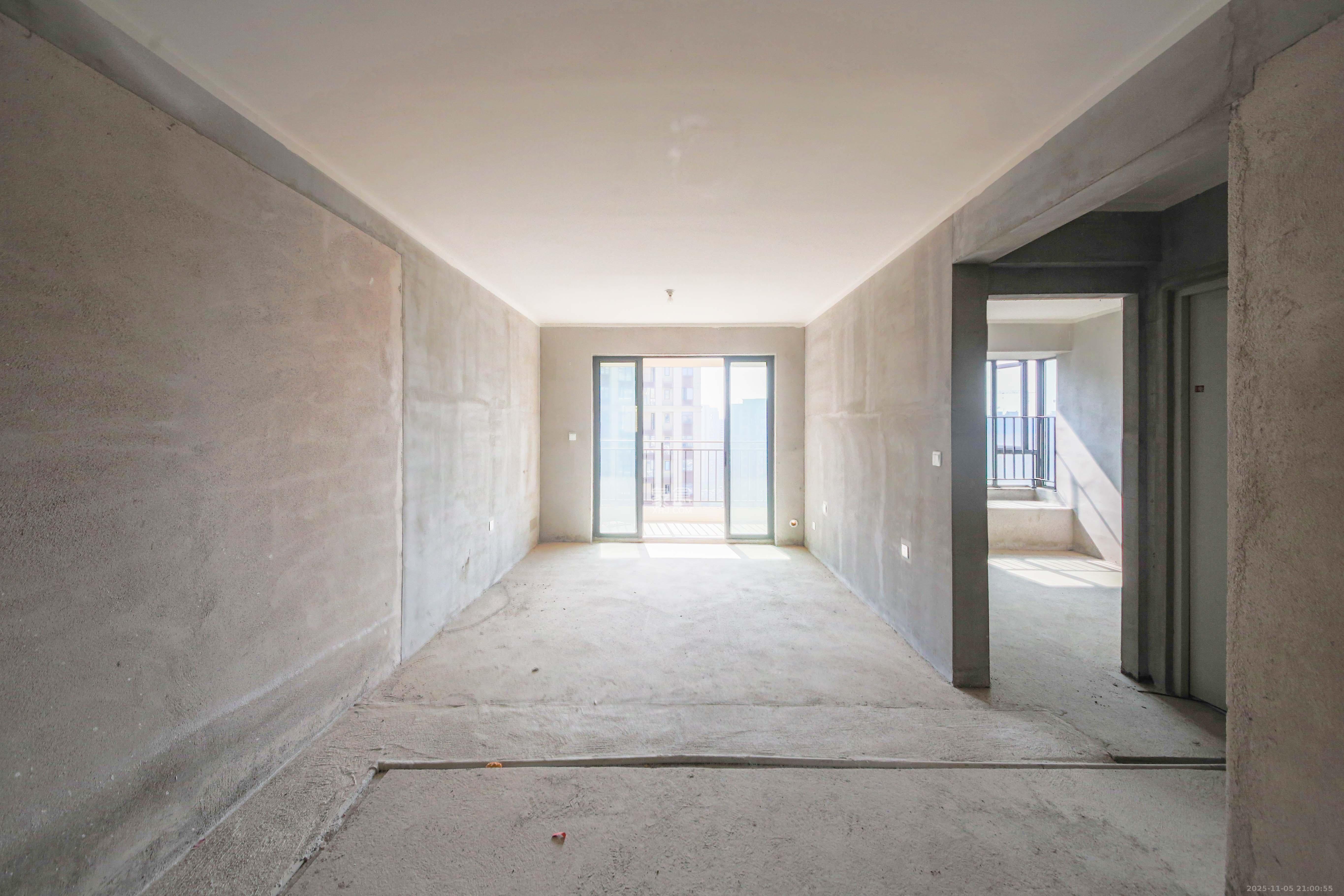 中建钰和城  2室2厅1卫    105.0万客厅