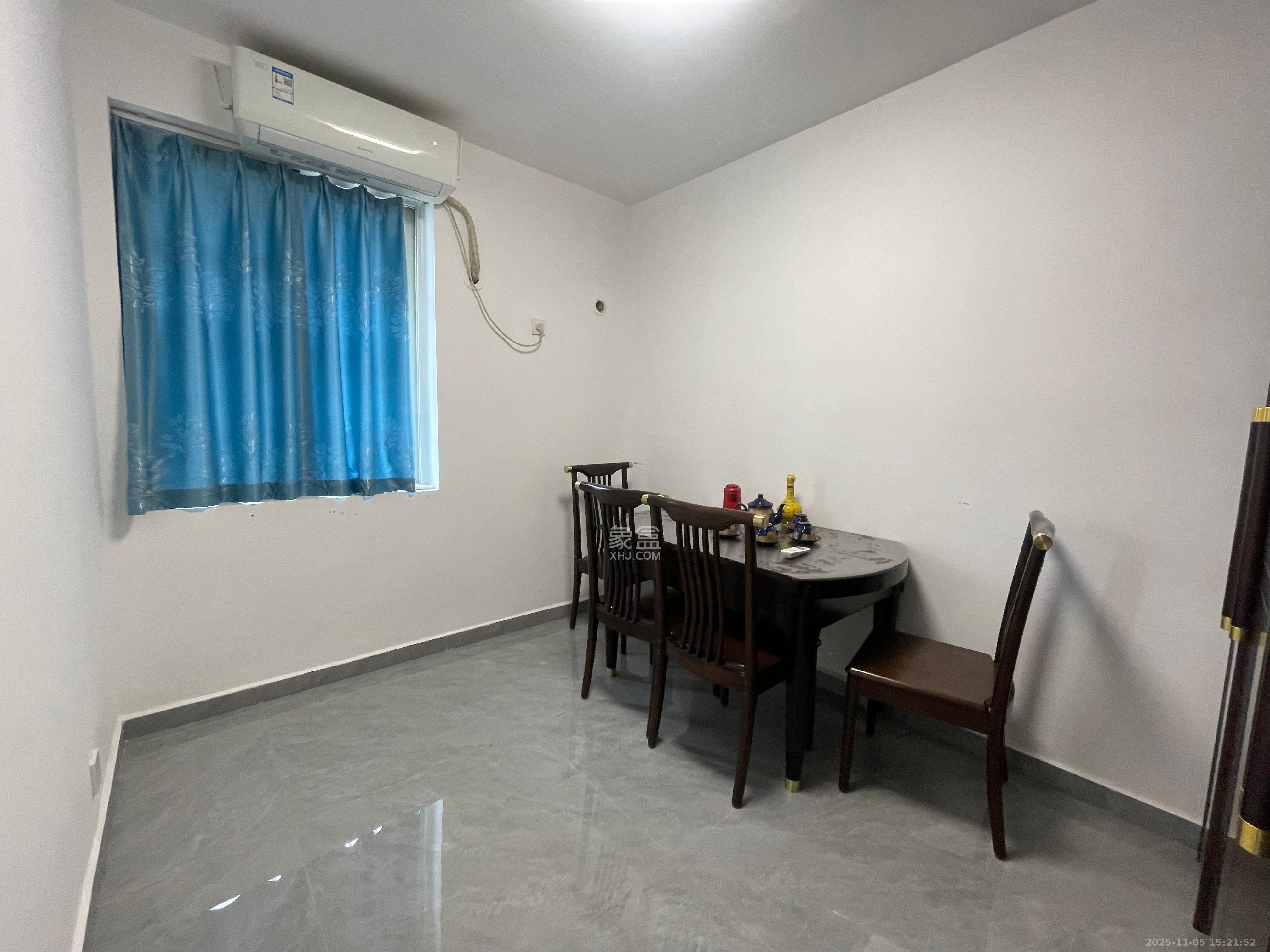 金麓西岸和苑 4室2厅2卫 2600.0元/月 金麓西岸和苑 4室2厅2卫 2600.0元/月室内图