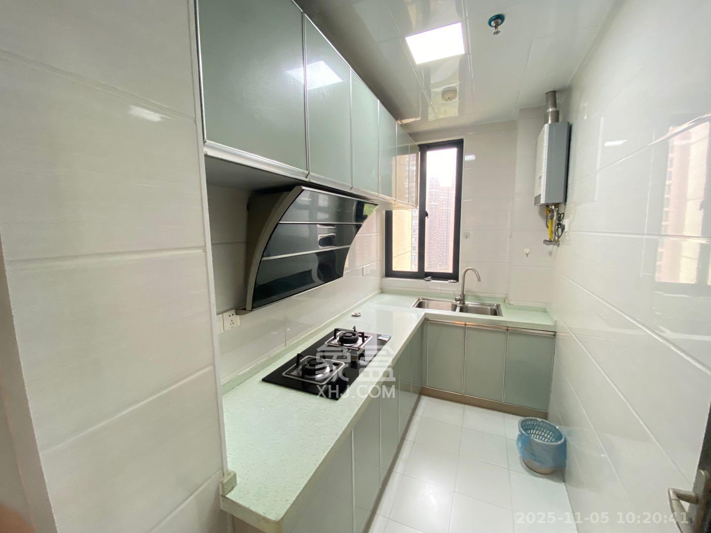 半山公馆（半山国际中心）  2室1厅1卫    2500.0元/月室内图