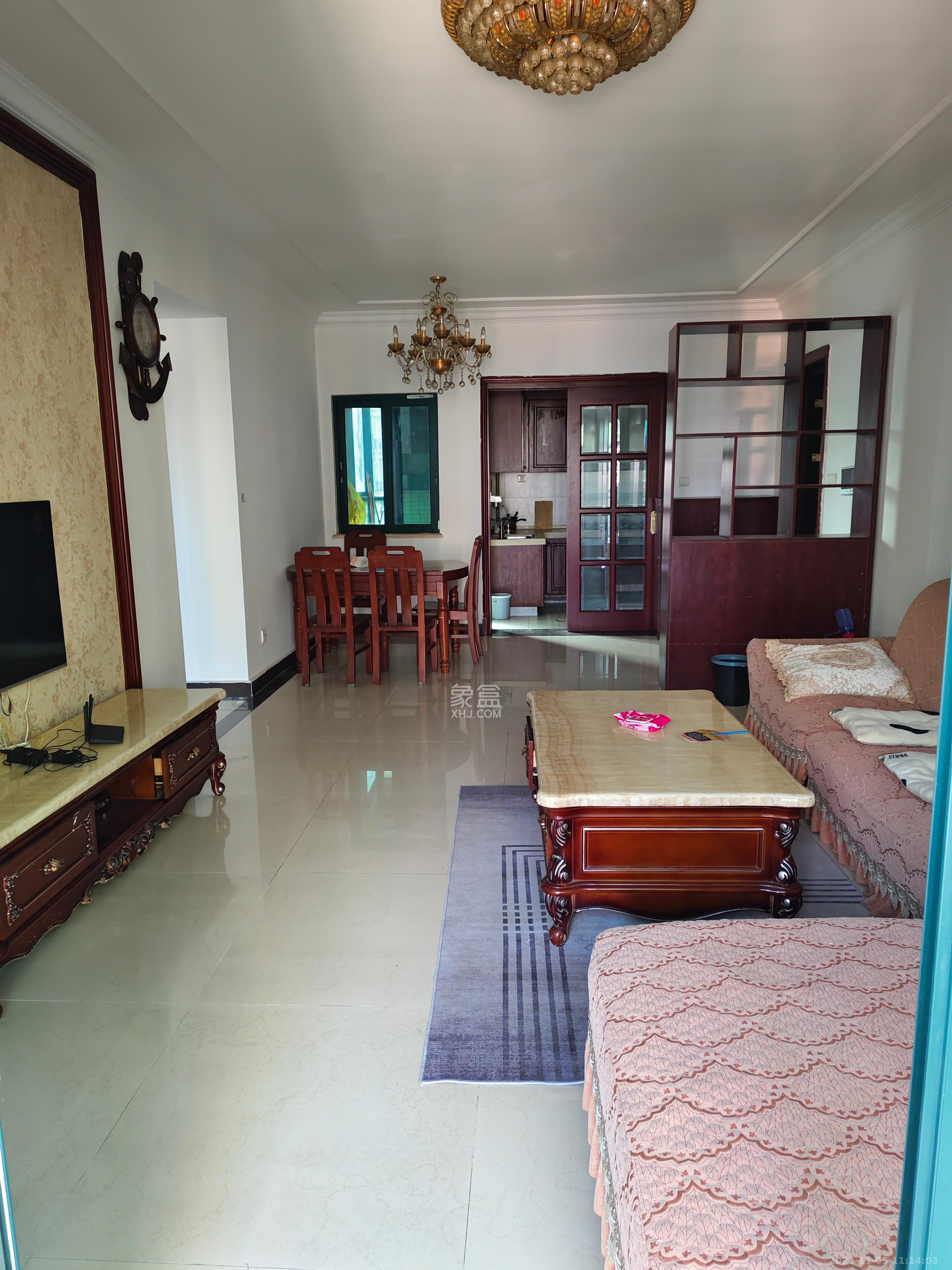 恒大翡翠华庭 3室2厅2卫 2200.0元/月 恒大翡翠华庭 3室2厅2卫 2200.0元/月室内图