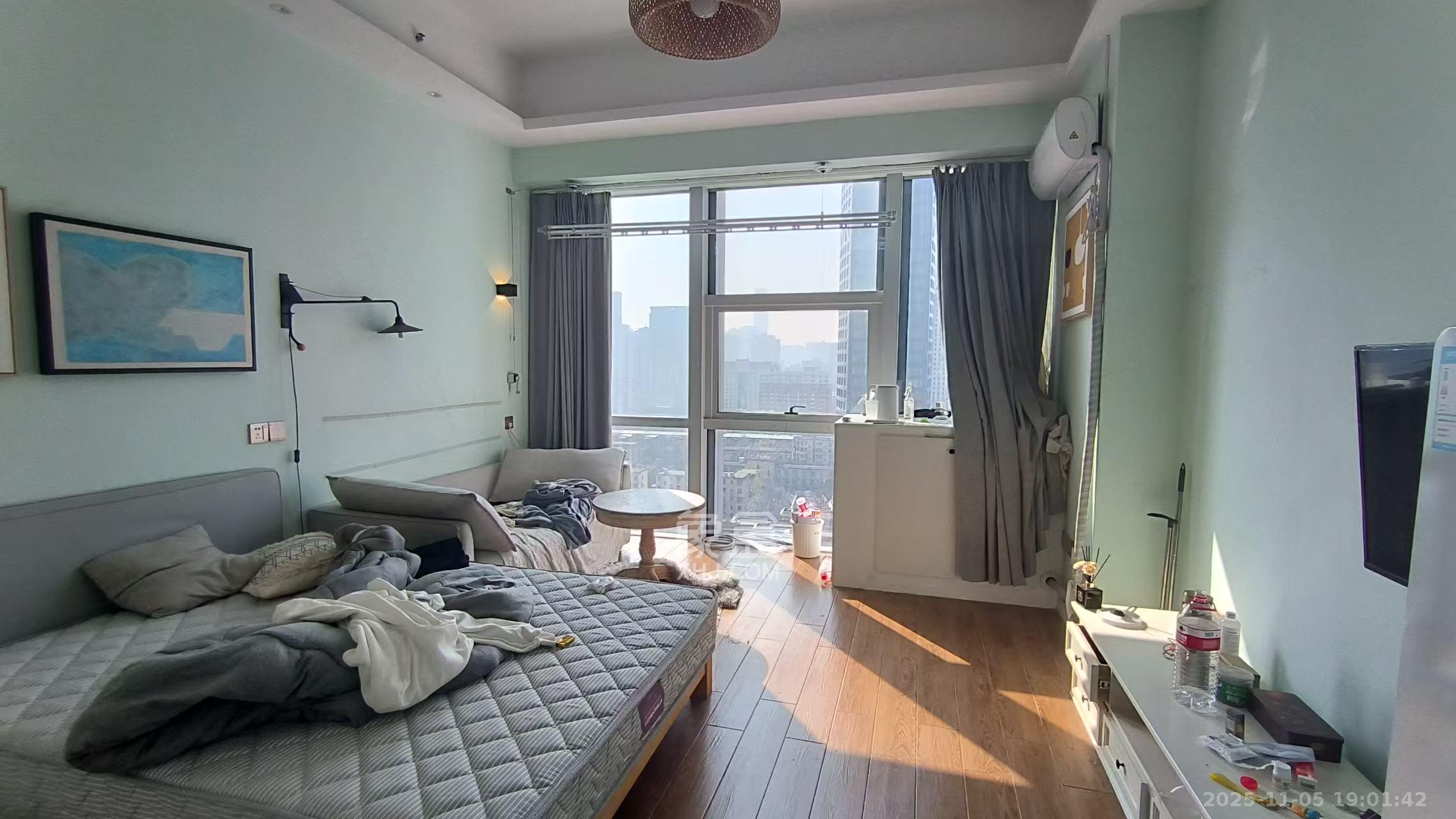 宇成开福广场  1室1厅1卫    1700.0元/月