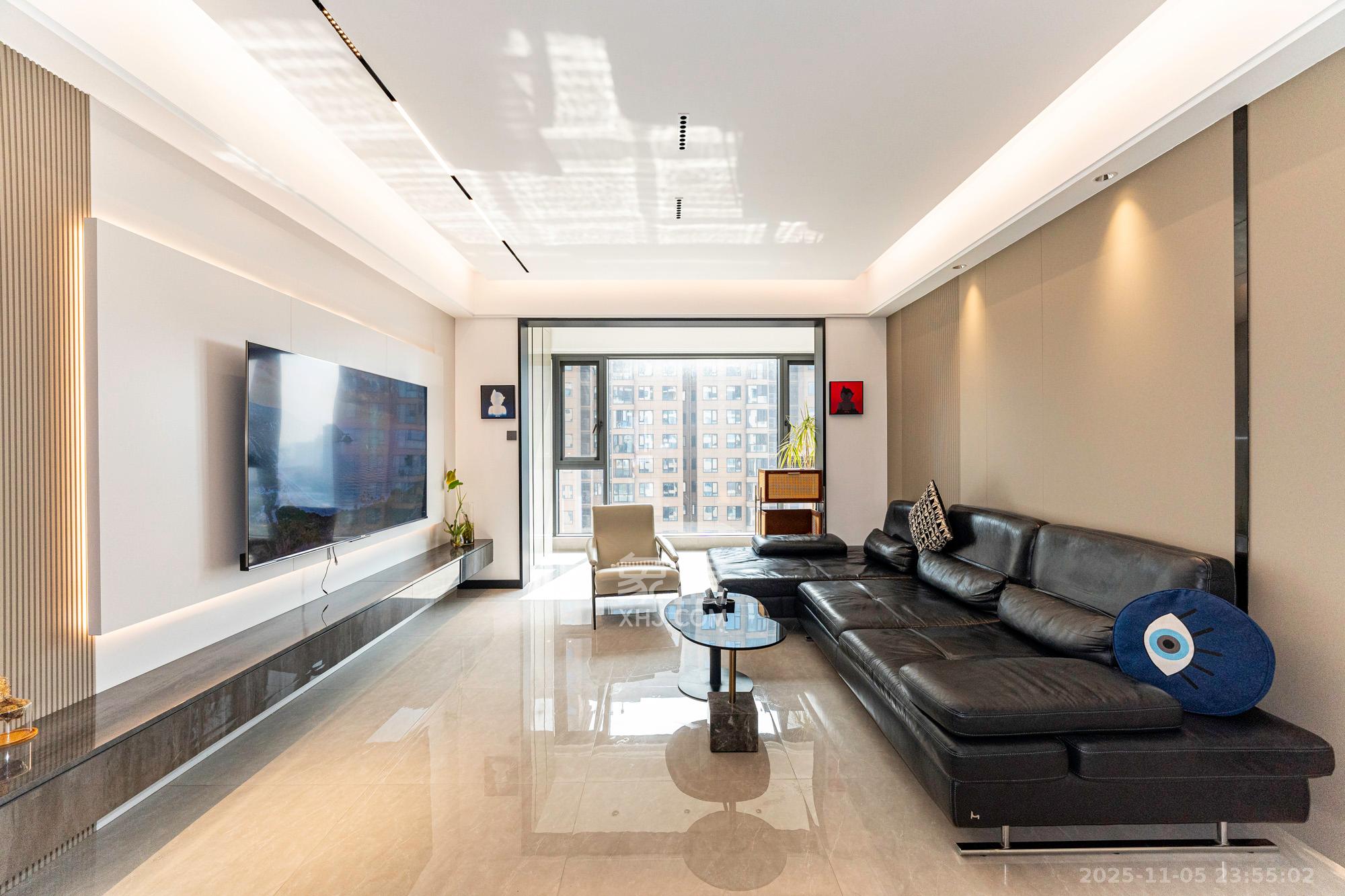 运达锦绣广场  3室2厅2卫    180.0万