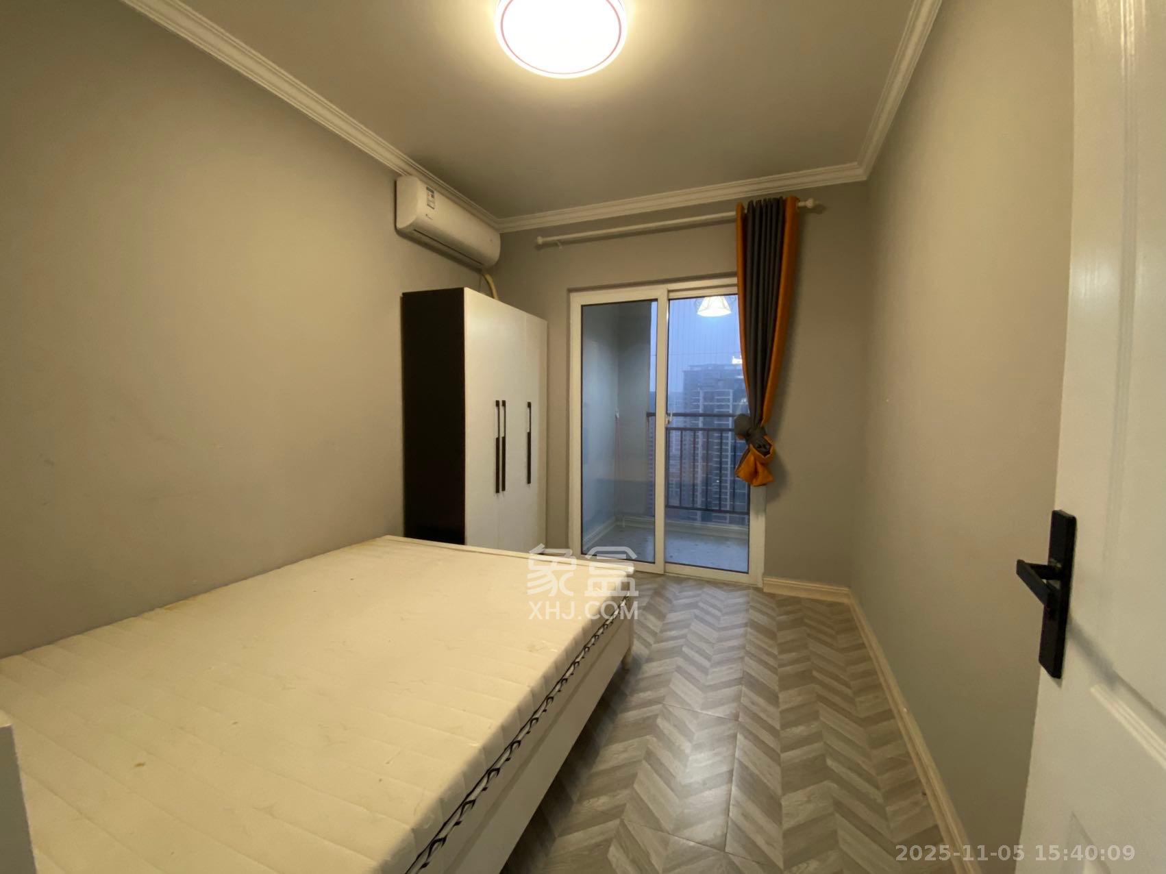 荣盛花语城  3室2厅1卫    2100.0元/月室内图