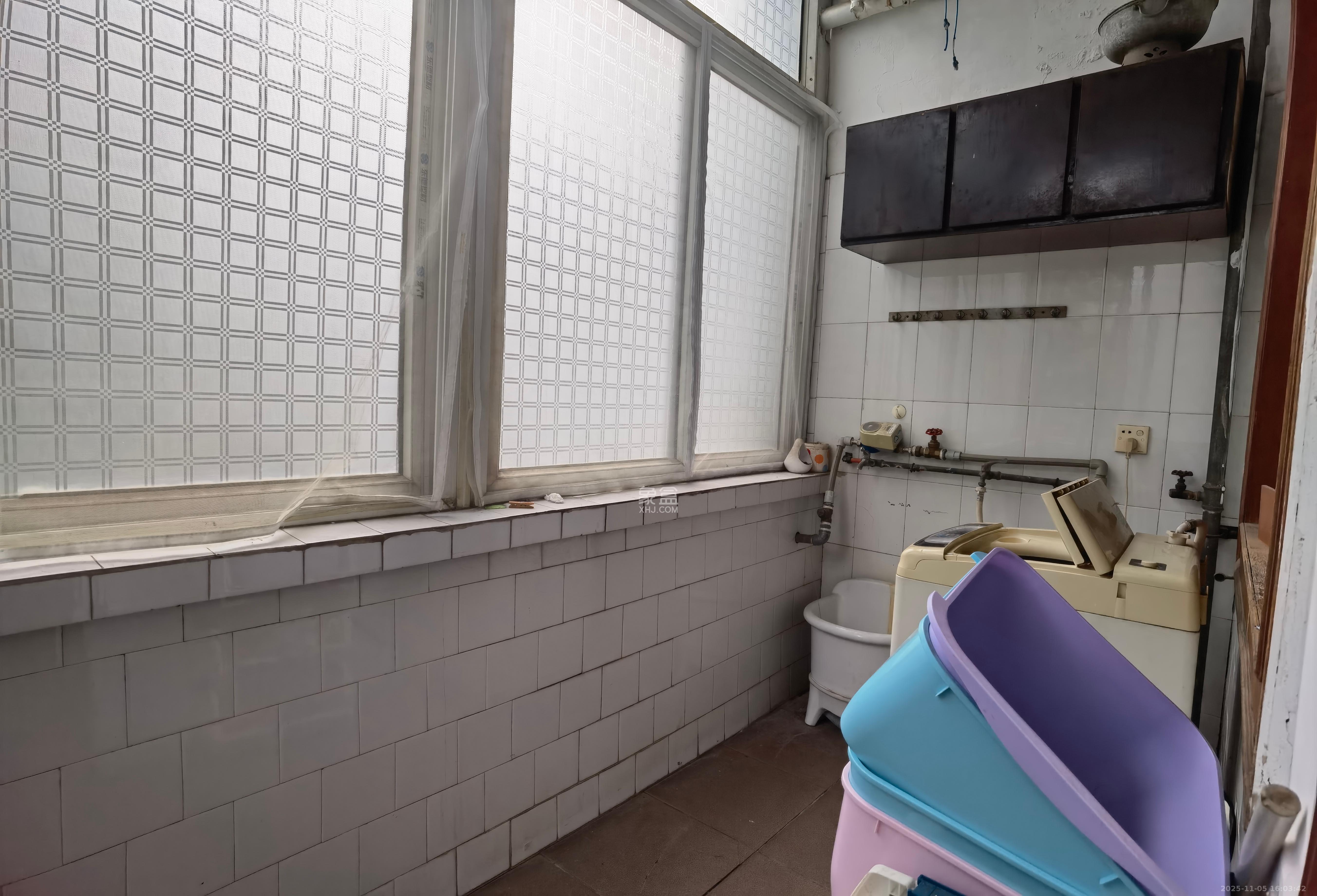 省水院宿舍  3室1厅1卫    2300.0元/月室内图