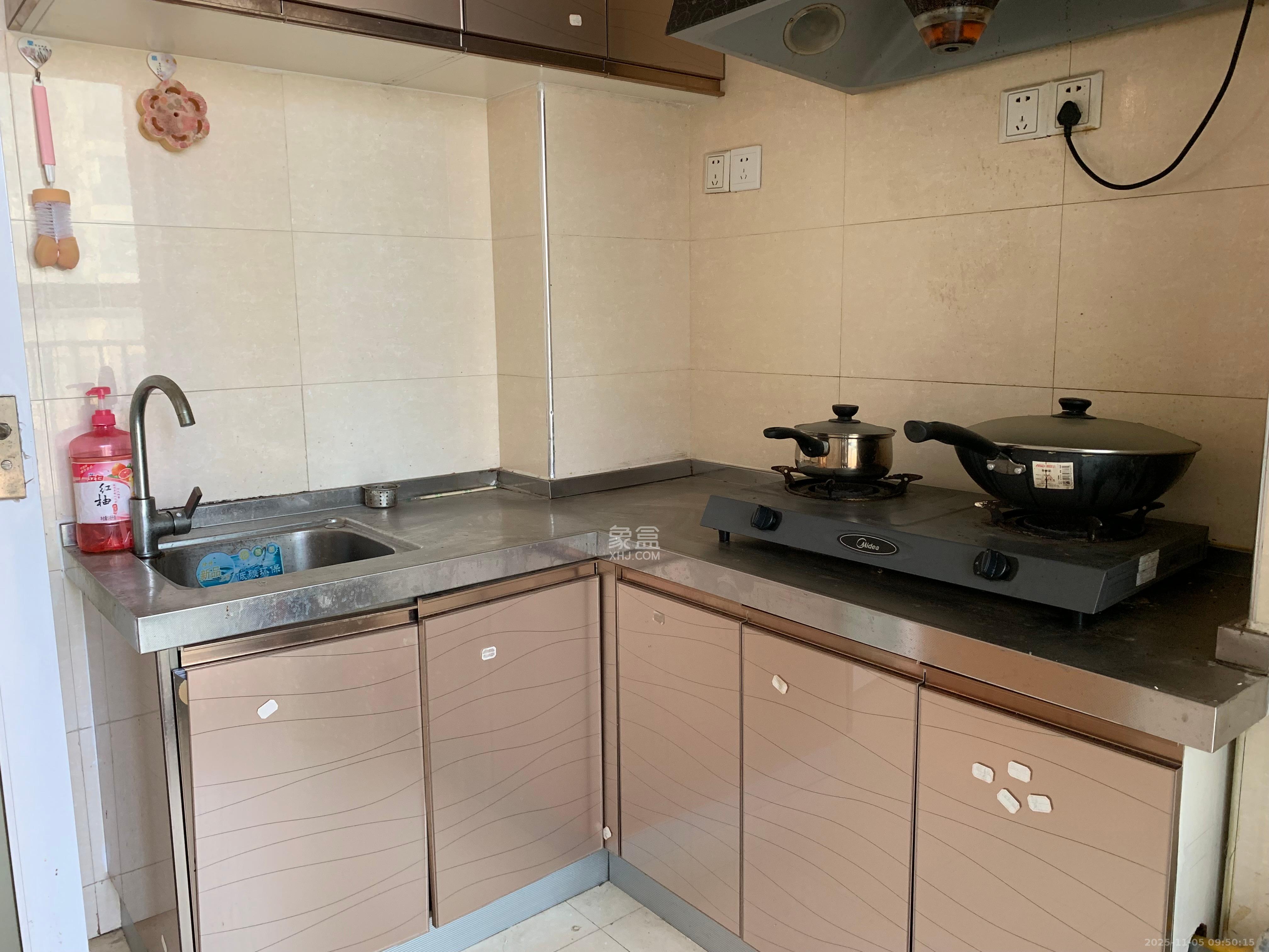 莱茵城  2室2厅1卫    1800.0元/月室内图