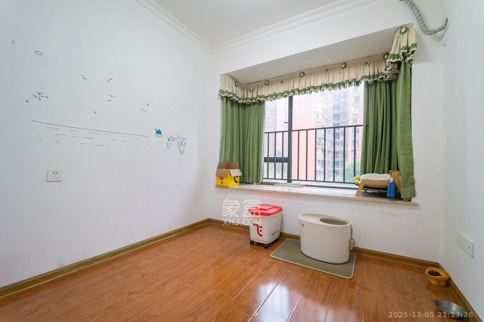 华润凤凰城二期 3室2厅1卫 73.0万 华润凤凰城二期 3室2厅1卫 73.0万卧室