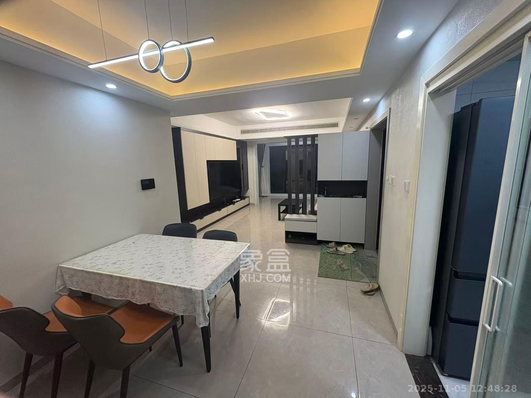 春晖花园 4室2厅2卫 2500.0元/月 春晖花园 4室2厅2卫 2500.0元/月室内图