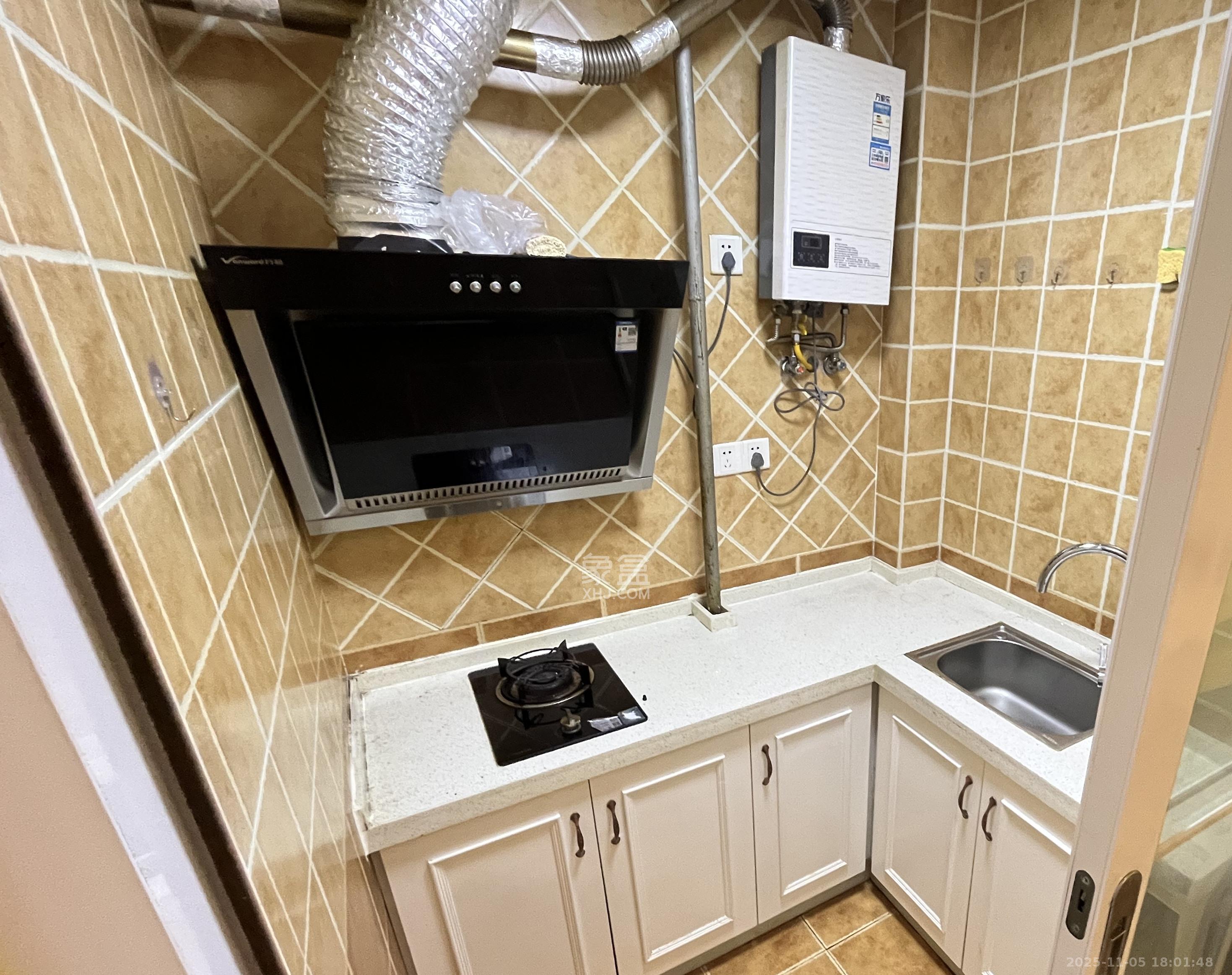 铂宫 1室1厅1卫 2700.0元/月 铂宫 1室1厅1卫 2700.0元/月室内图