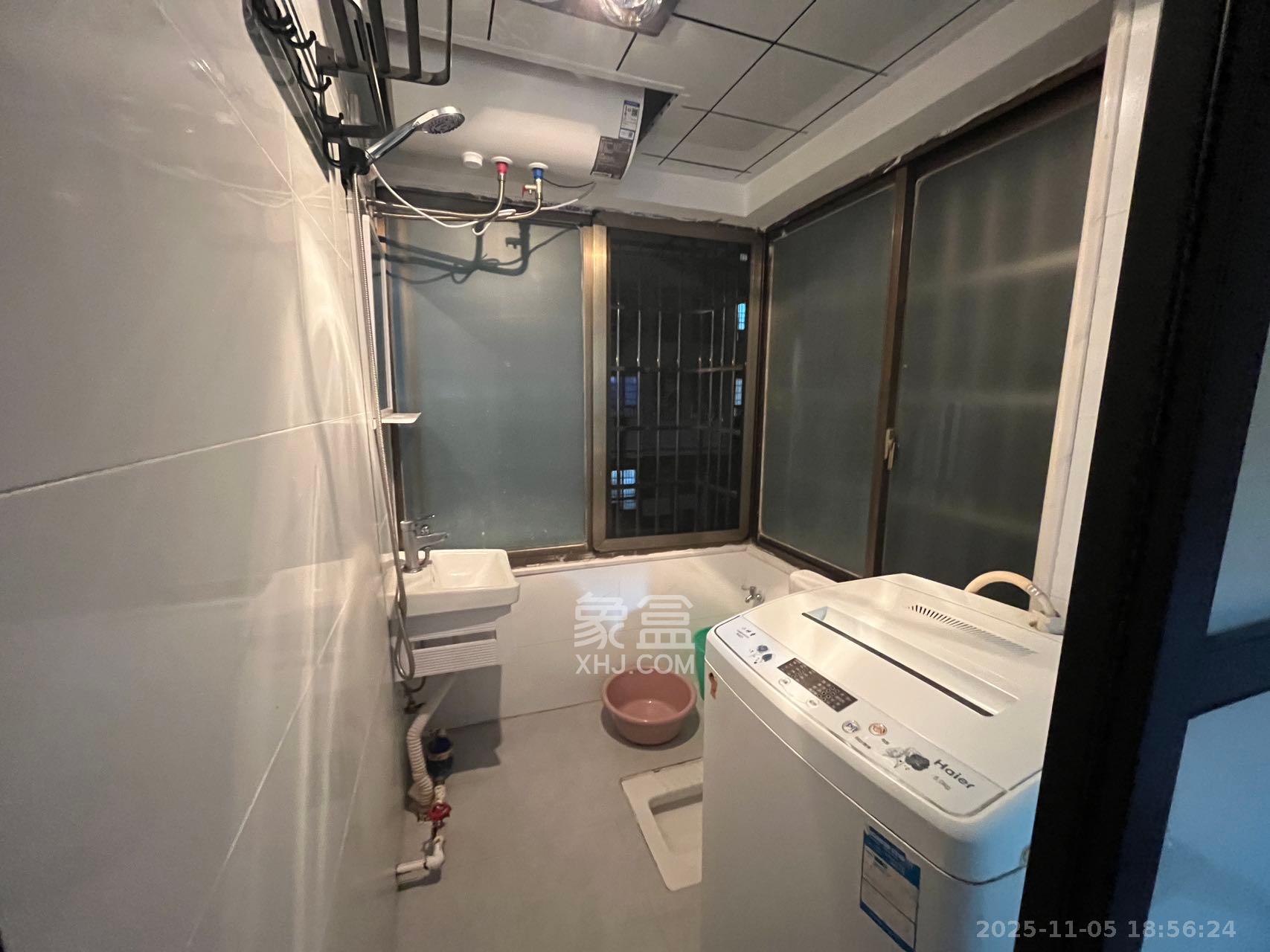 望龙小区 1室1厅1卫 1100.0元/月 望龙小区 1室1厅1卫 1100.0元/月室内图