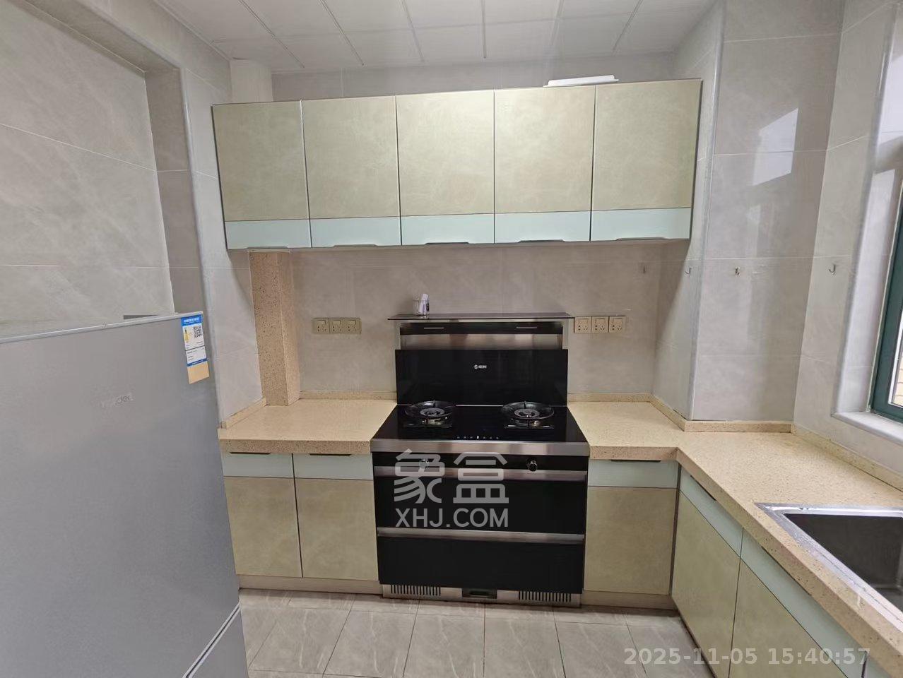 洋湖时代 4室2厅2卫 2800.0元/月 洋湖时代 4室2厅2卫 2800.0元/月室内图