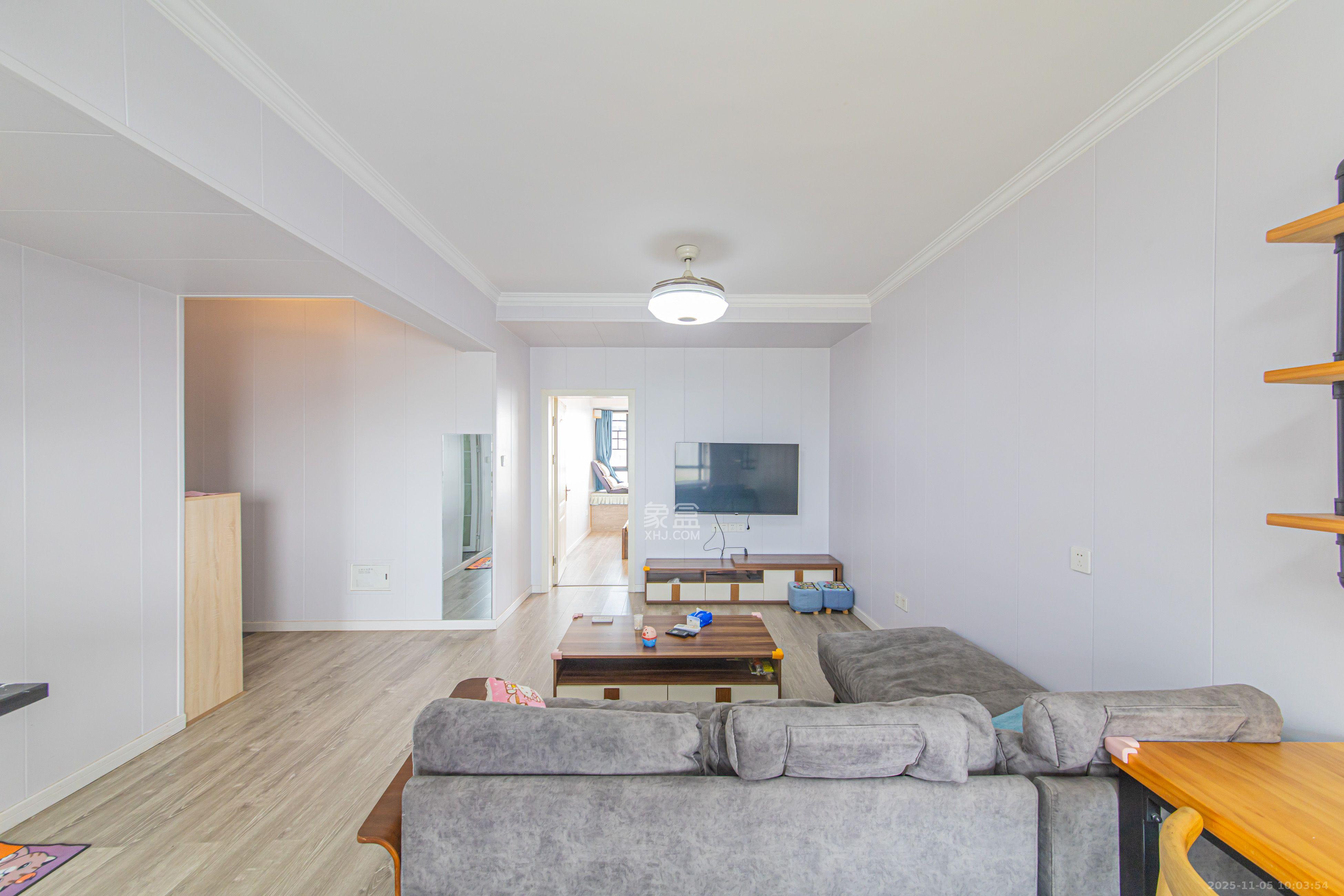 中信城市广场（中信新城一期）  2室1厅1卫    1900.0元/月室内图