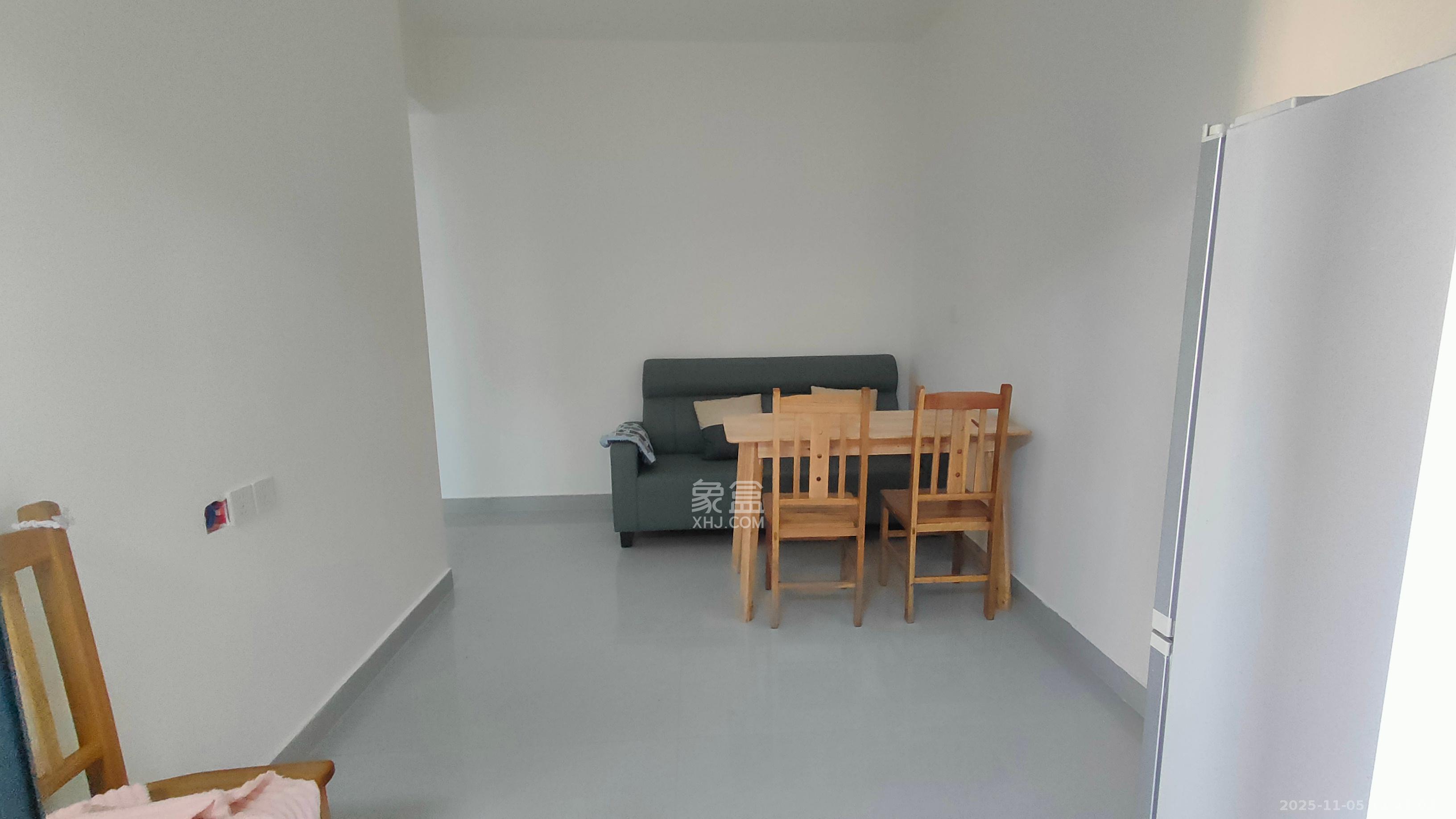 悦海豪庭  1室0厅0卫    1600.0元/月室内图