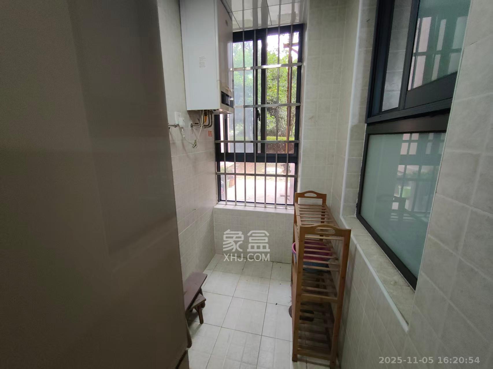 湘江雅颂居  2室2厅1卫    2200.0元/月室内图