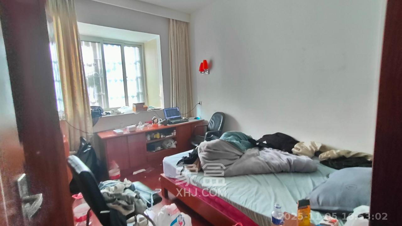 恩瑞麓山名园（龙王港小区）  3室2厅1卫    2300.0元/月室内图