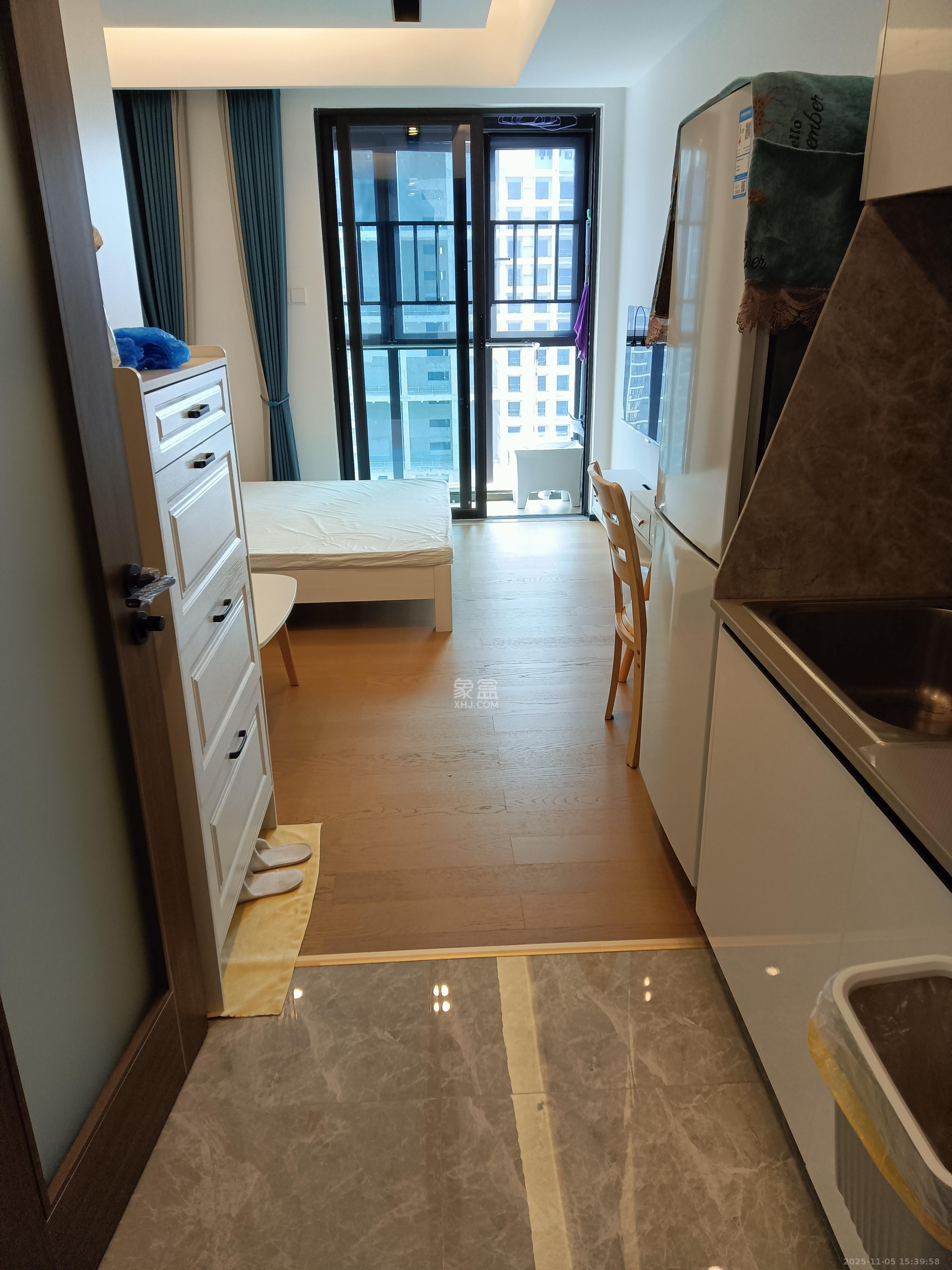 万科金色梦想D区  1室1厅1卫    1600.0元/月