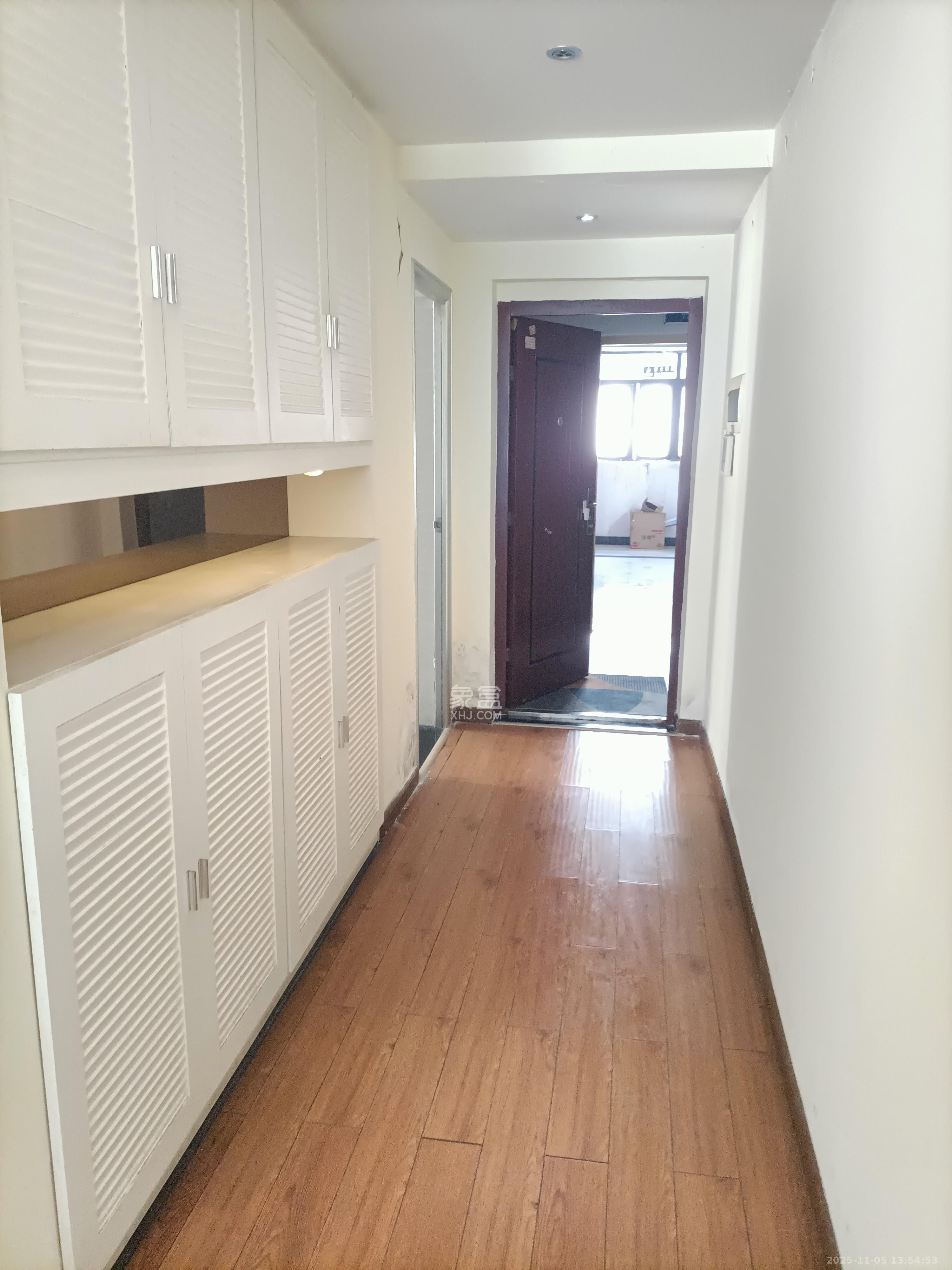 天骄福邸  2室1厅1卫    2600.0元/月室内图