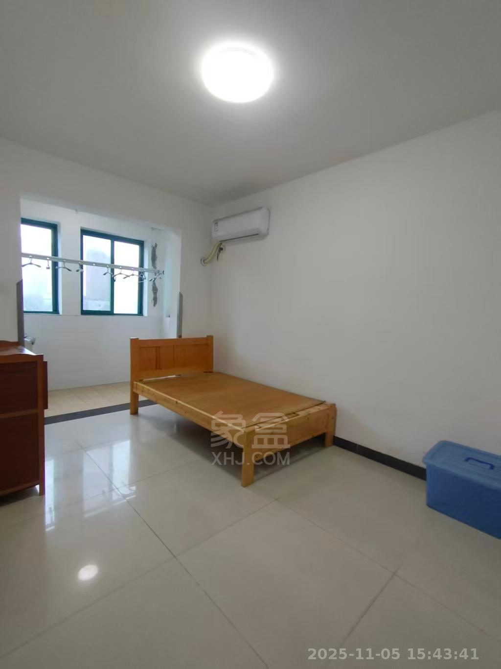 天鹅湖1号  4室2厅2卫    1900.0元/月室内图