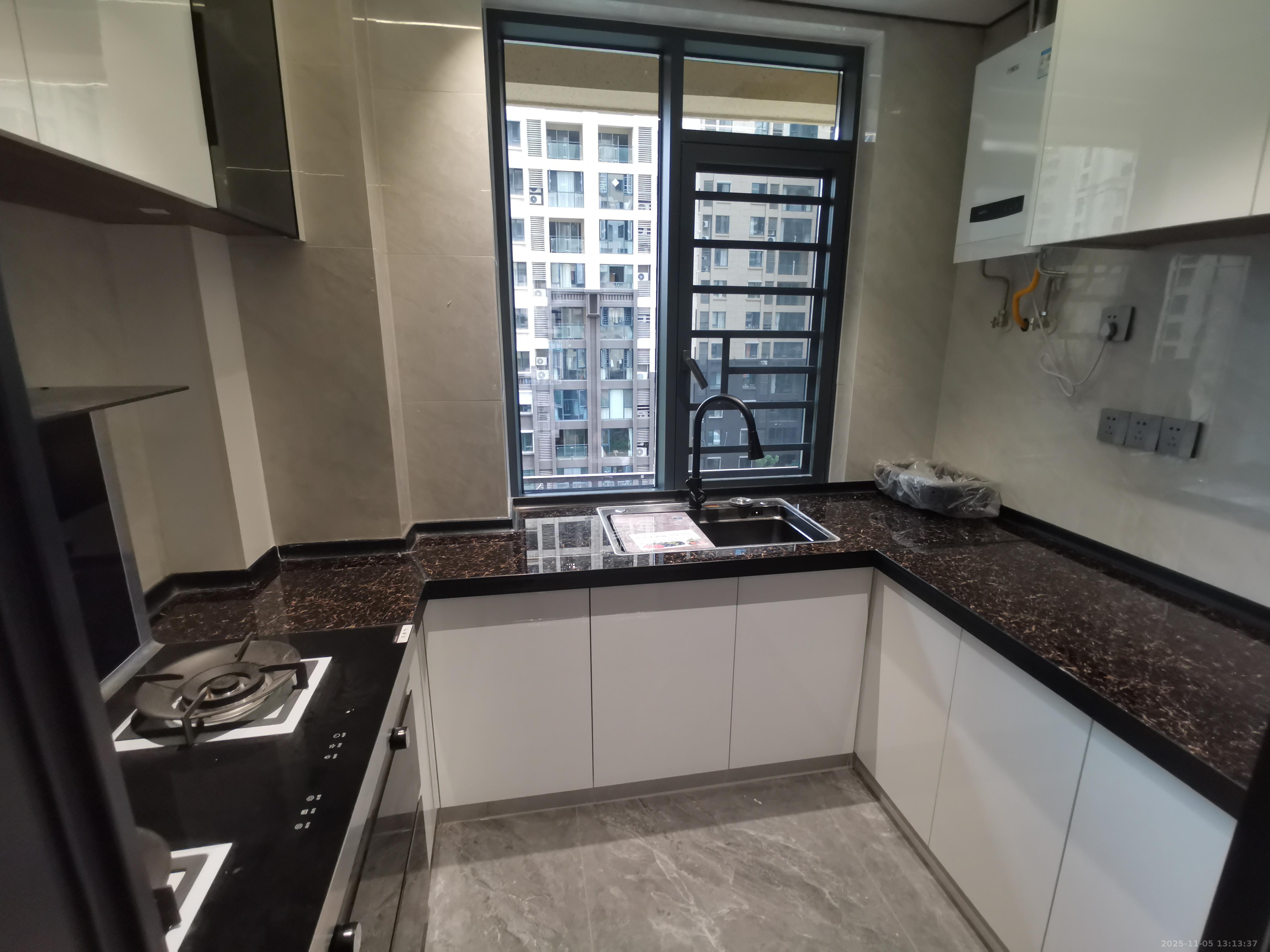 明发阅江悦府  4室2厅2卫    3100.0元/月室内图