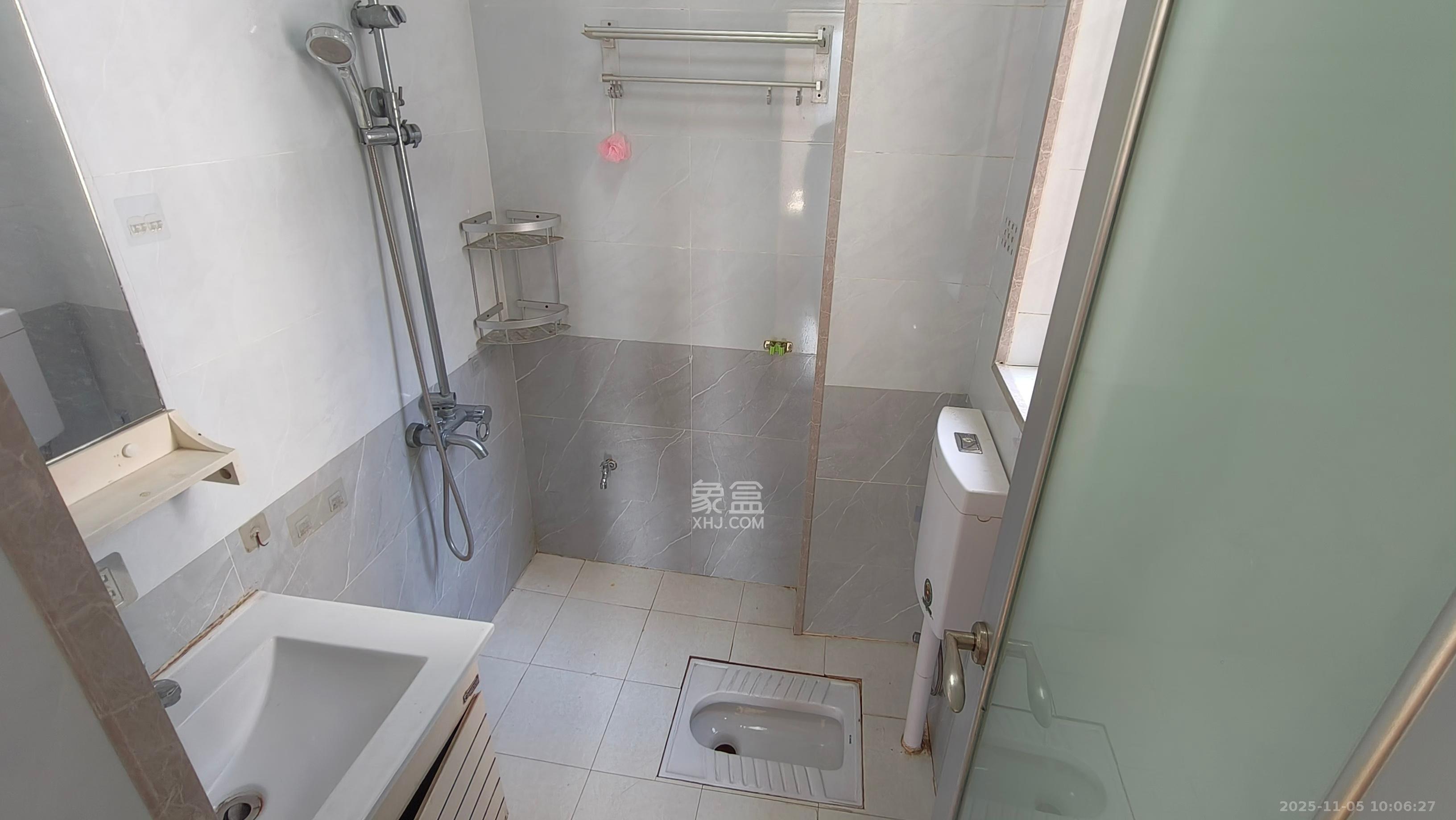 新芙蓉之都  2室2厅1卫    2300.0元/月室内图