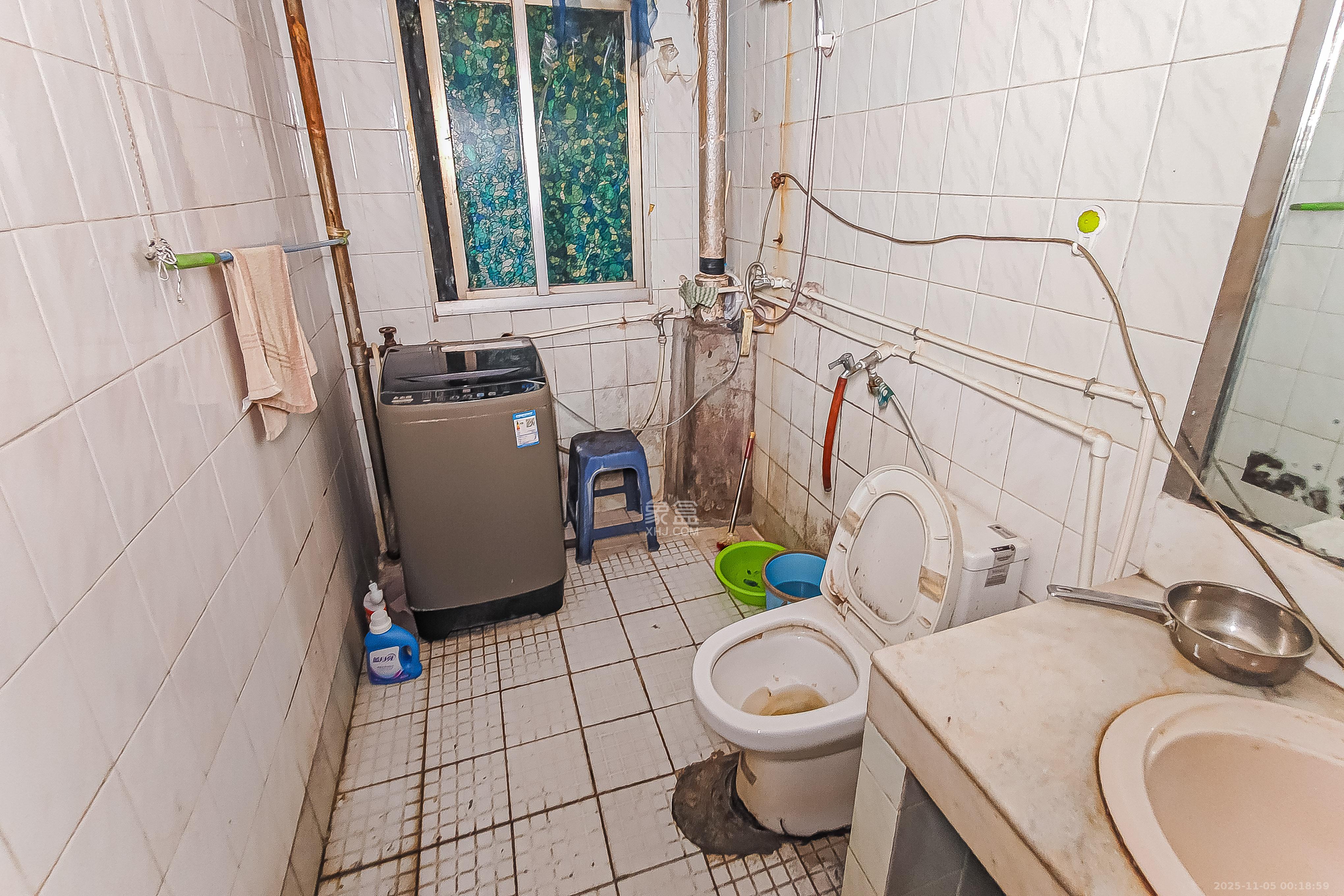 桔园小区1-8片  2室1厅1卫    39.8万卫生间