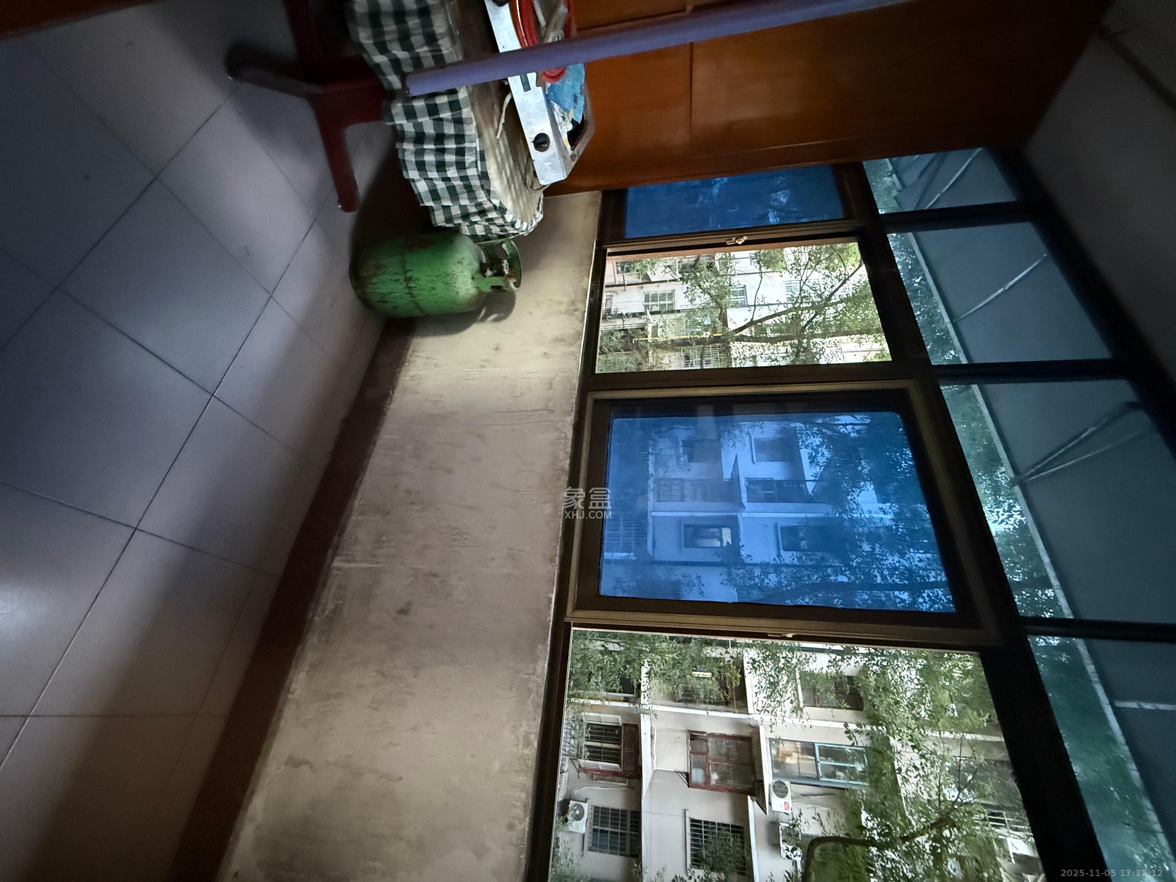 人民新村 2室1厅1卫 1500.0元/月 人民新村 2室1厅1卫 1500.0元/月室内图