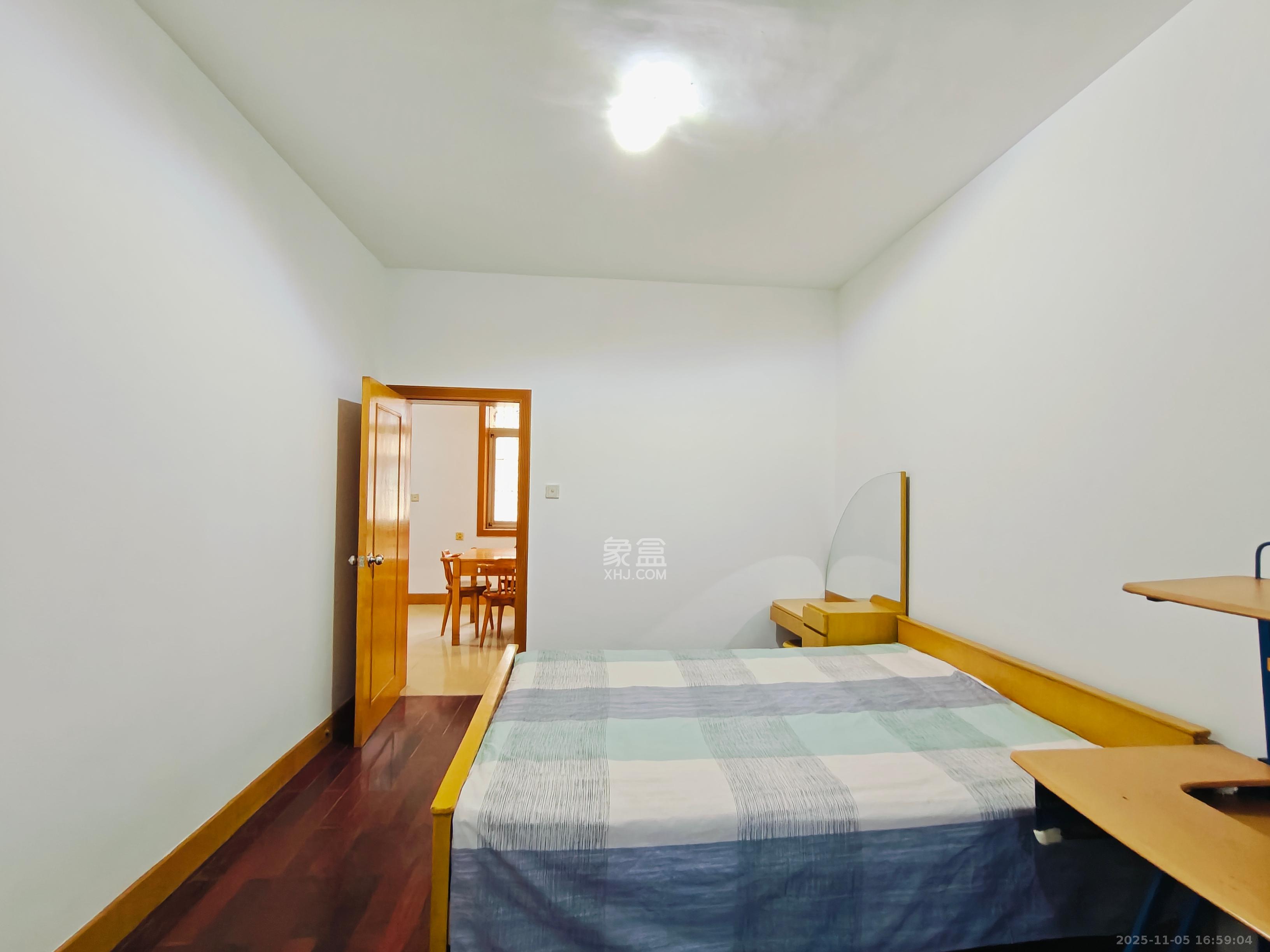 液化石油气公司宿舍 3室1厅1卫 1800.0元/月 液化石油气公司宿舍 3室1厅1卫 1800.0元/月室内图