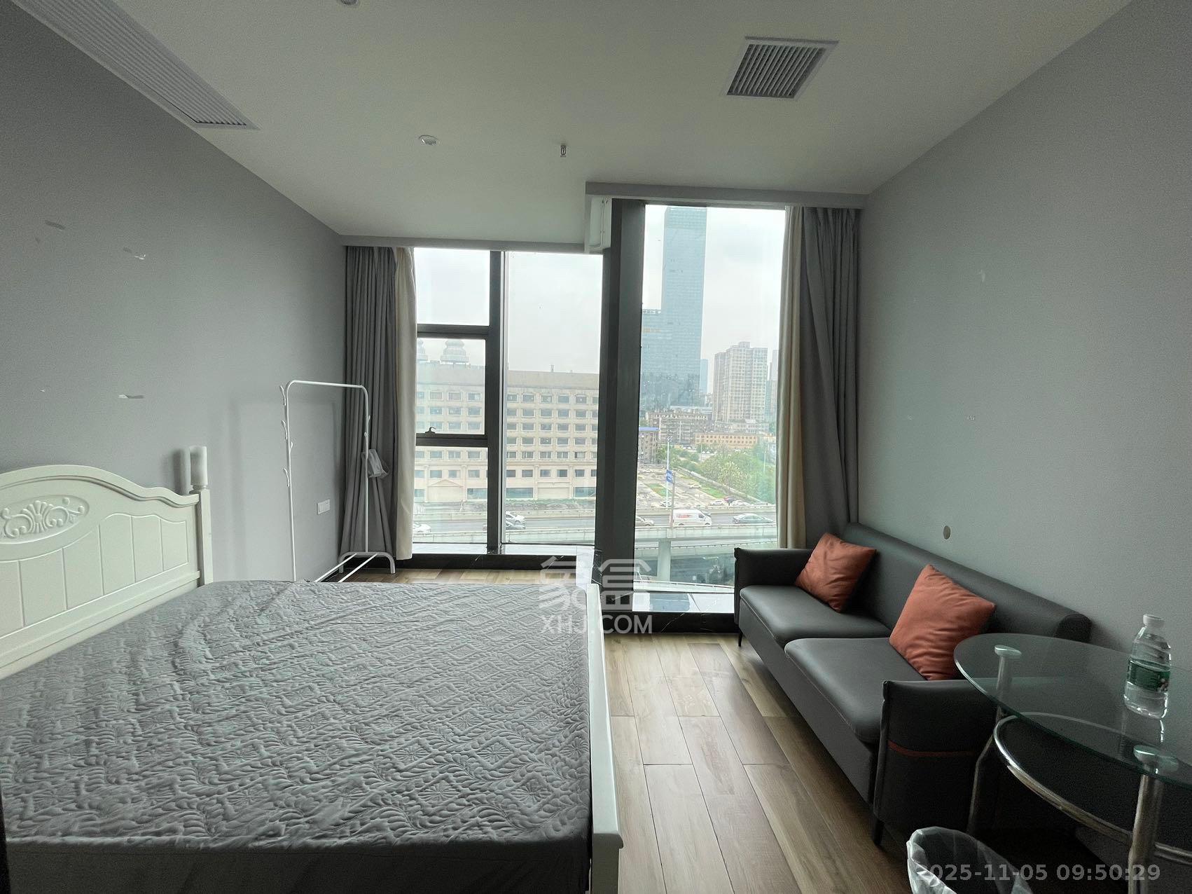 里约荟  1室1厅1卫    1800.0元/月室内图1