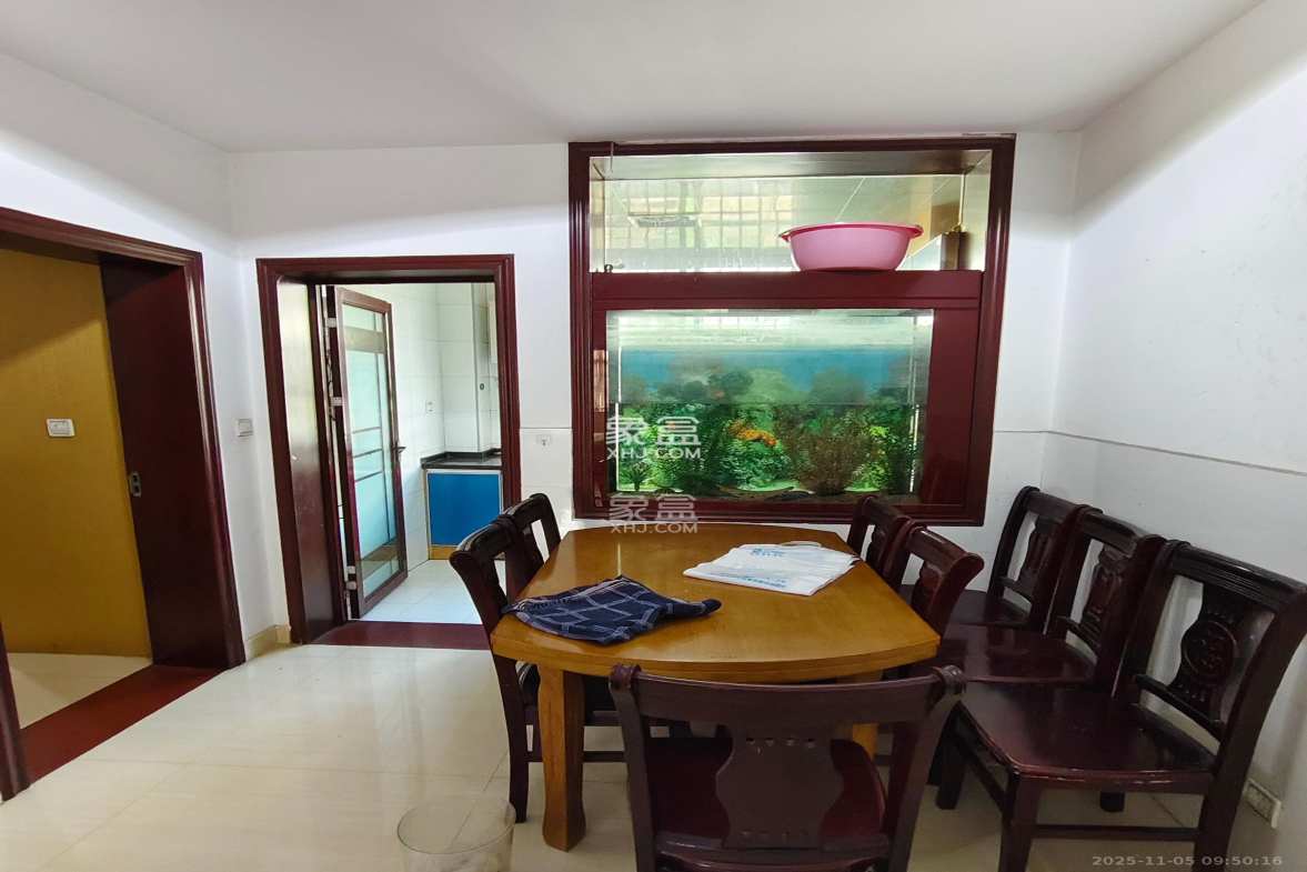 兴联母山小区 3室2厅2卫 1500.0元/月 兴联母山小区 3室2厅2卫 1500.0元/月室内图