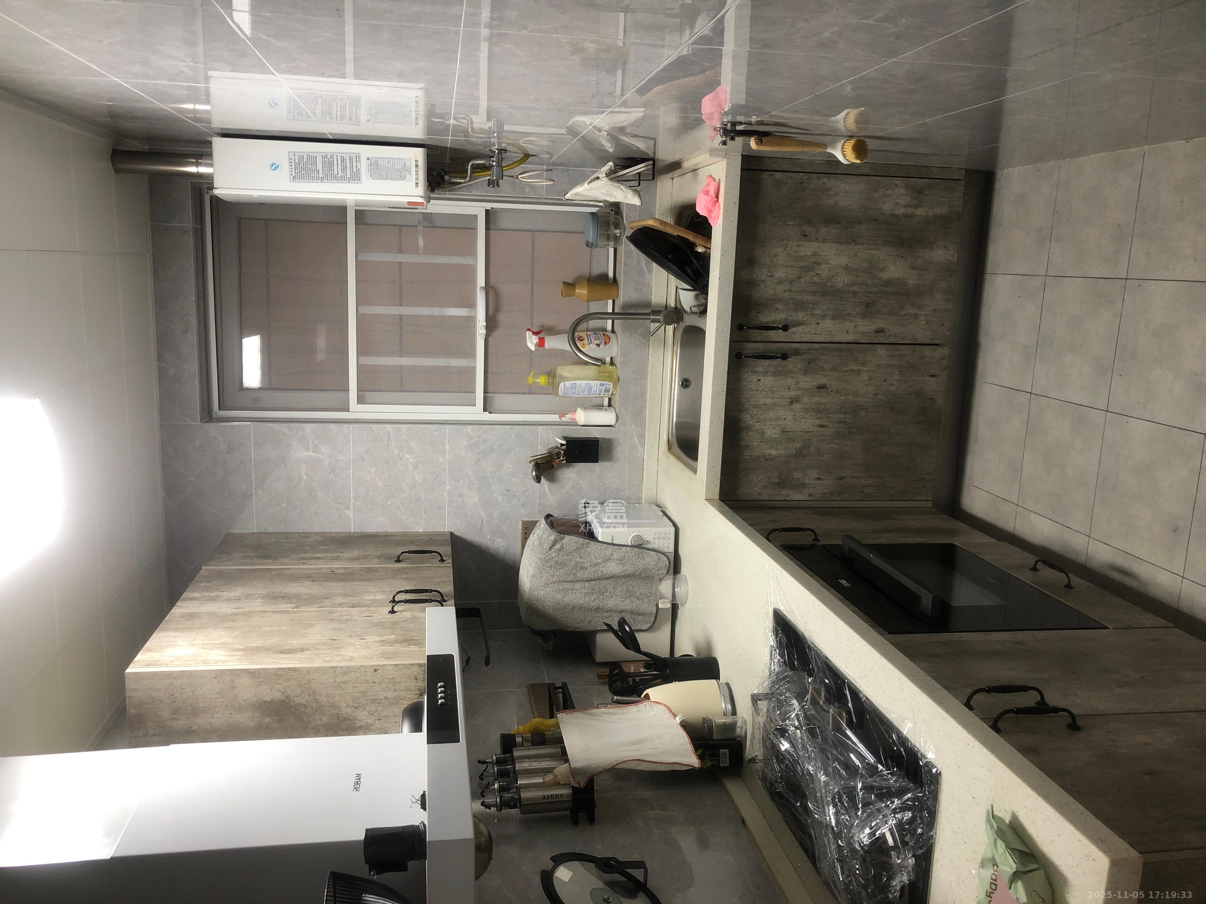 保利香槟国际  2室2厅1卫    2280.0元/月室内图