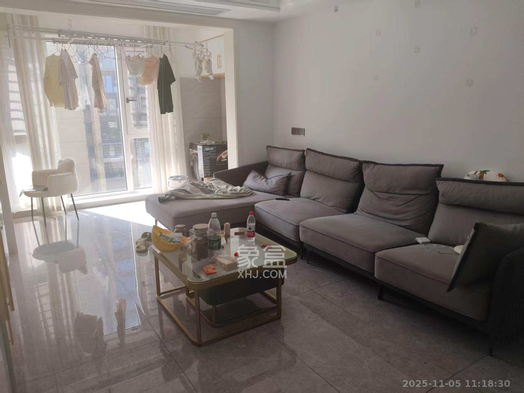 和润园三期 2室2厅1卫 2500.0元/月 和润园三期 2室2厅1卫 2500.0元/月室内图