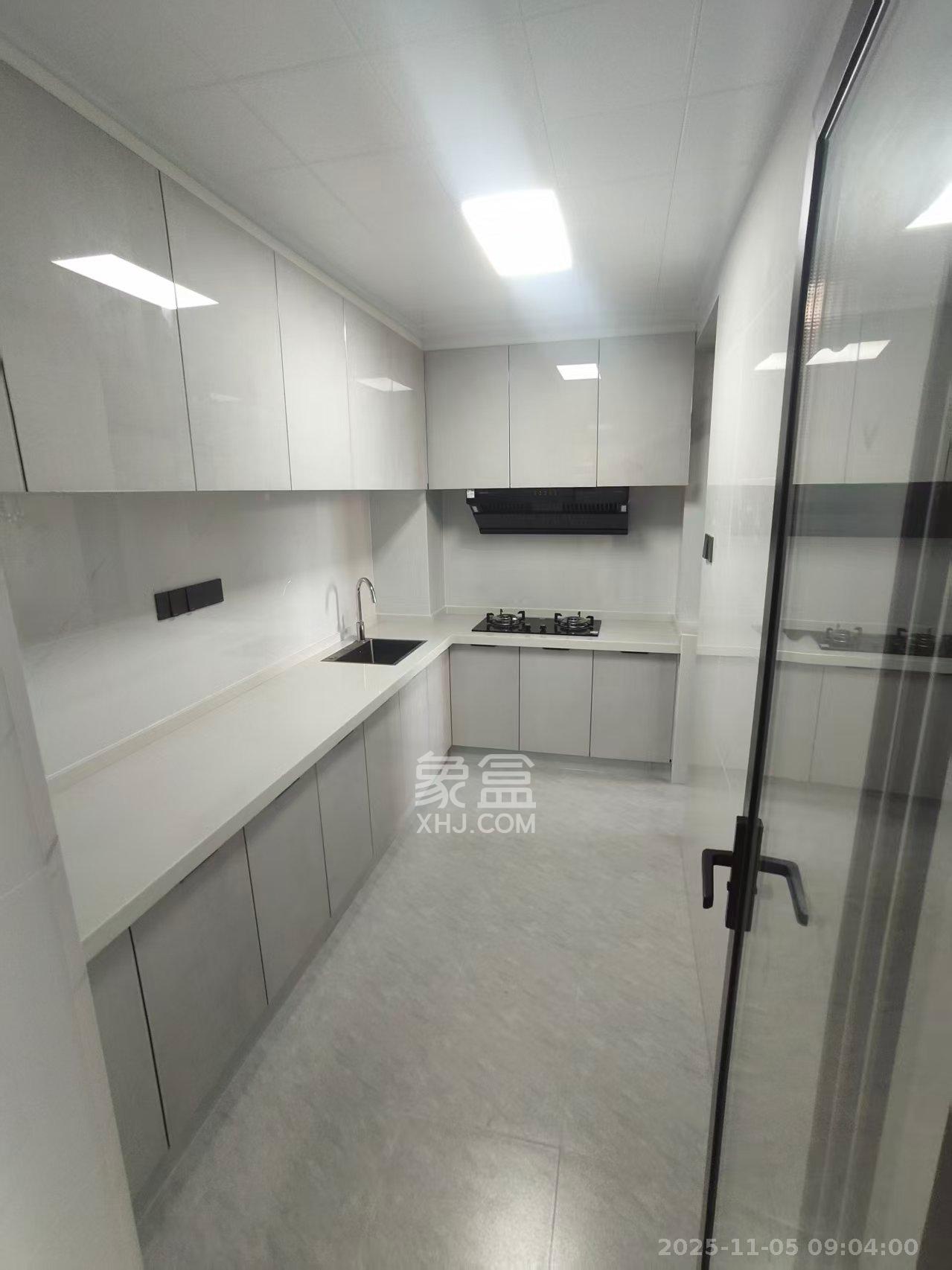 东岸梅园小区  2室1厅1卫    2300.0元/月室内图