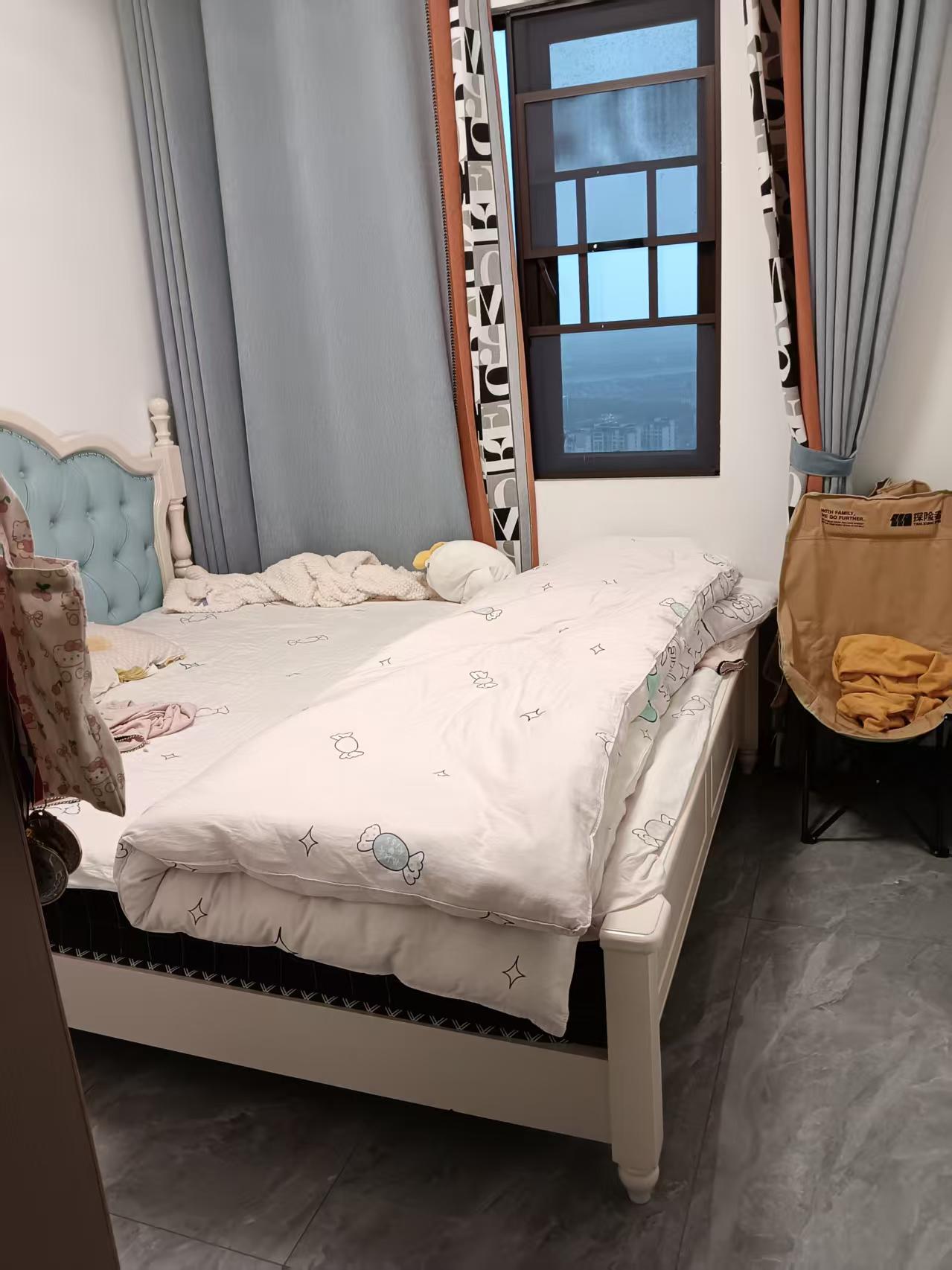 保利香槟国际  3室2厅2卫    2300.0元/月室内图