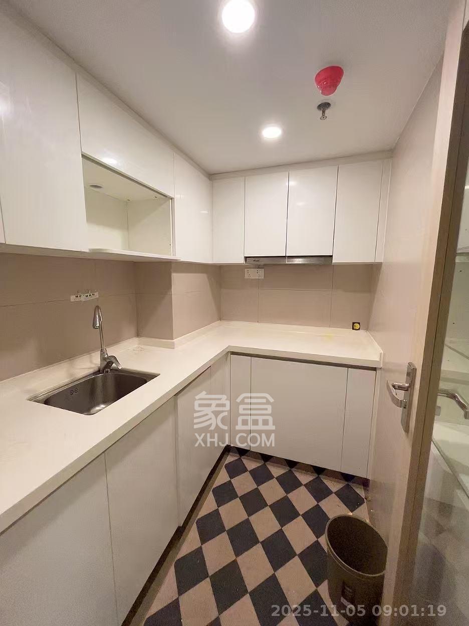 时代年华 3室2厅2卫 1600.0元/月 时代年华 3室2厅2卫 1600.0元/月室内图