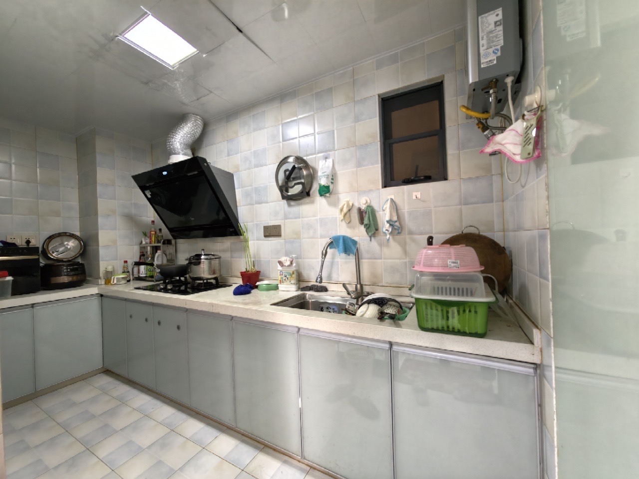 美丽华居  3室2厅1卫    129.8万客厅