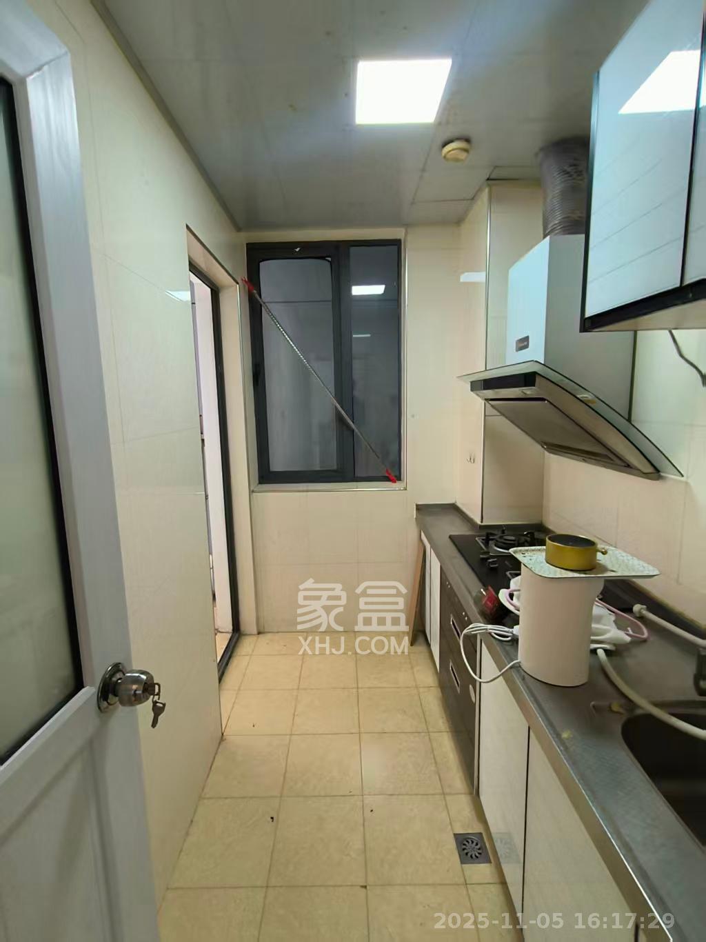 湘域中央 2室1厅1卫 3200.0元/月 湘域中央 2室1厅1卫 3200.0元/月室内图