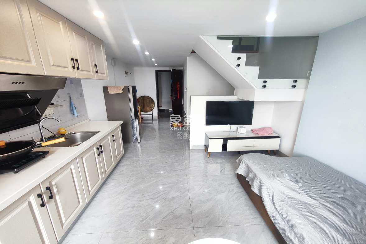 天麓轻奢国际 2室1厅1卫 1600.0元/月 天麓轻奢国际 2室1厅1卫 1600.0元/月室内图